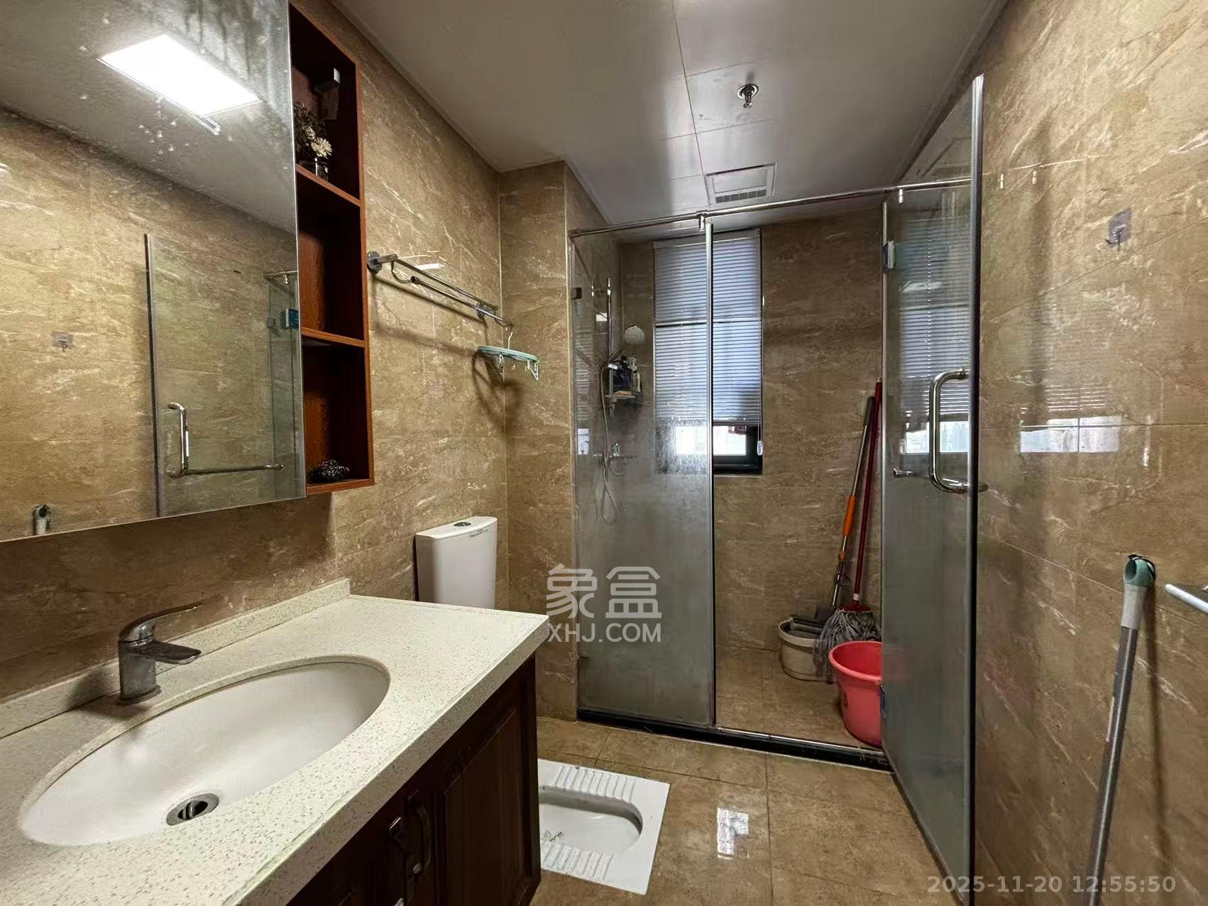 万润滨江天著 4室2厅2卫 2800.0元/月 万润滨江天著 4室2厅2卫 2800.0元/月室内图