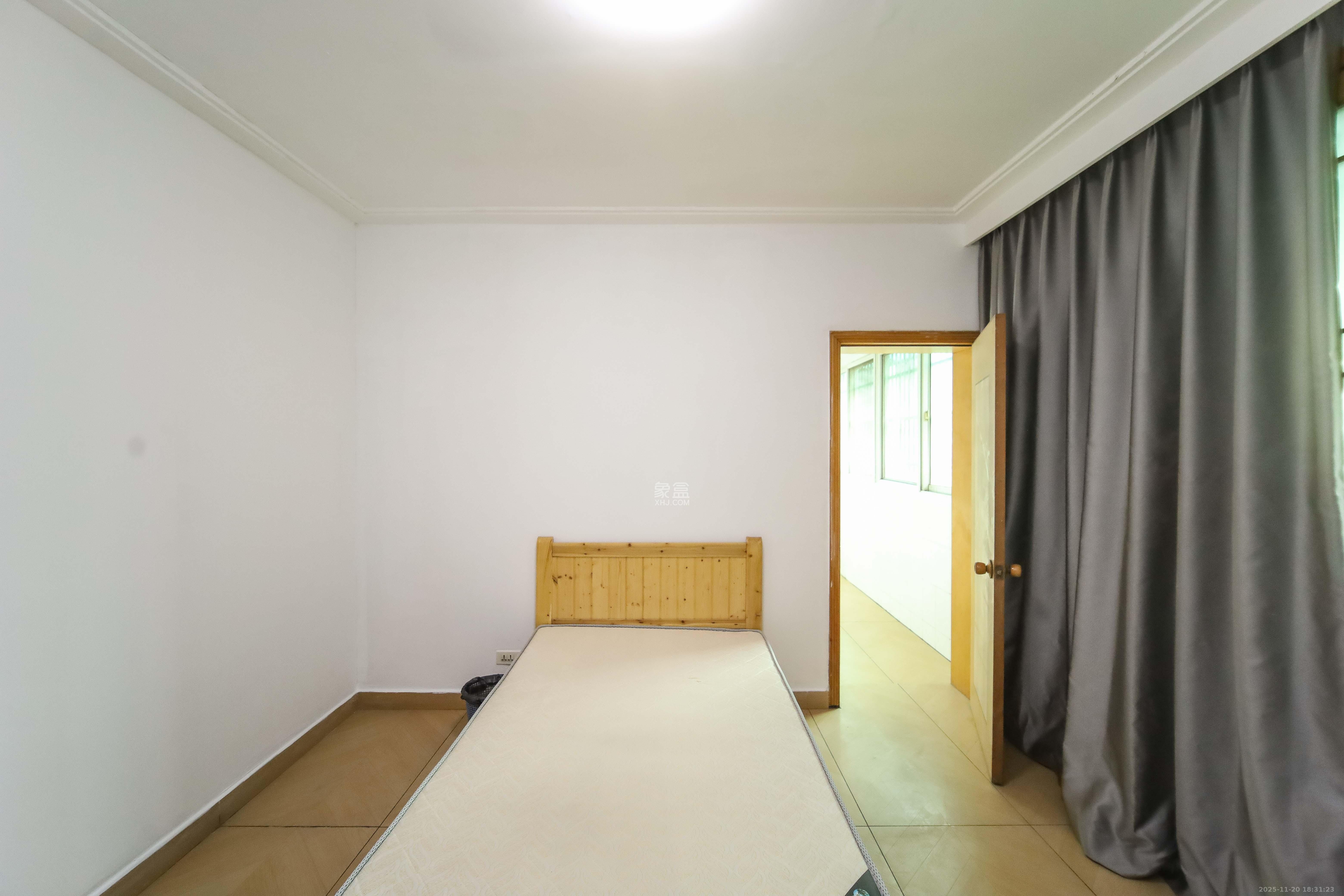 德政园 4室2厅2卫 118.0万 德政园 4室2厅2卫 118.0万卧室