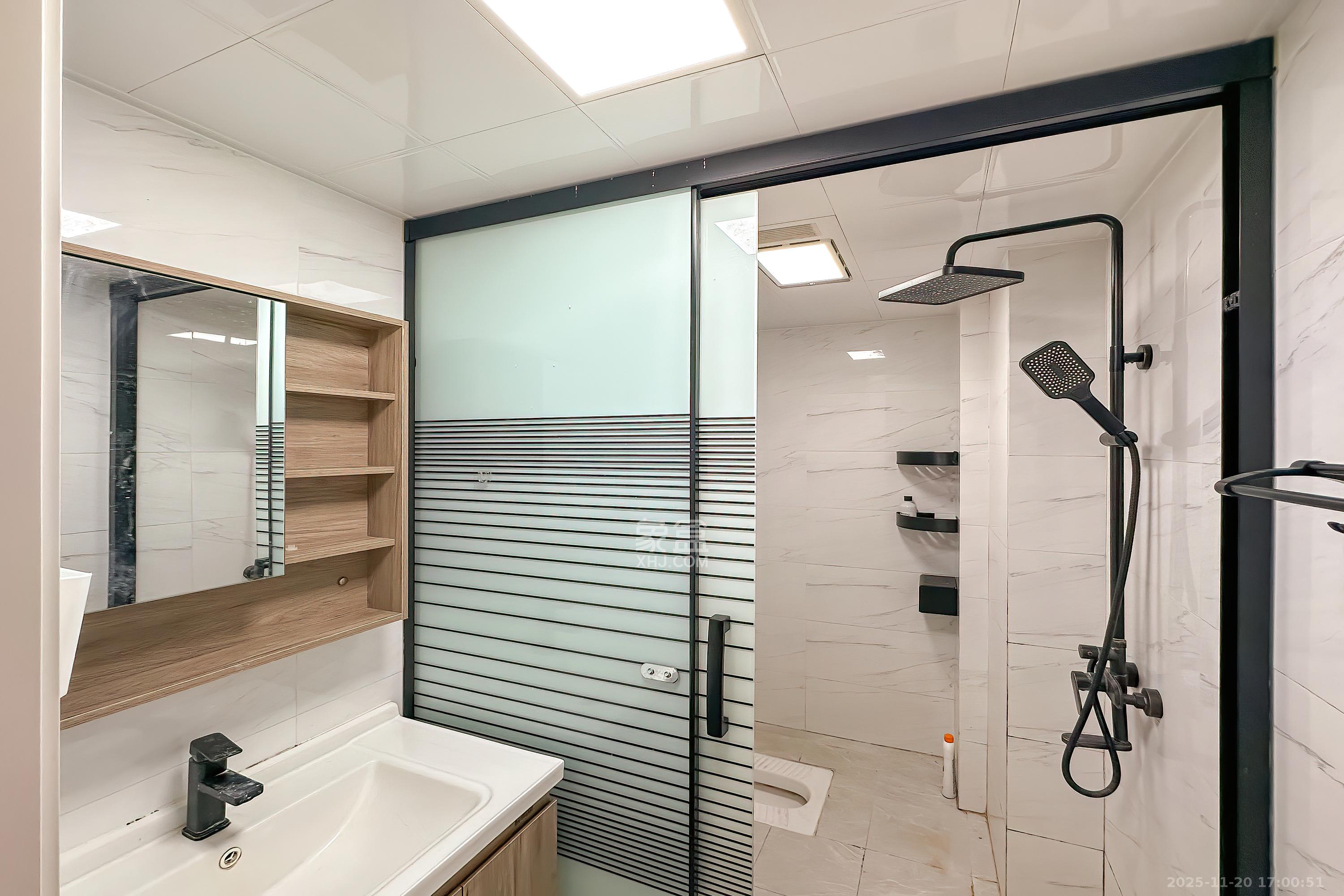 天健城 2室1厅1卫 78.0万 天健城 2室1厅1卫 78.0万卫生间