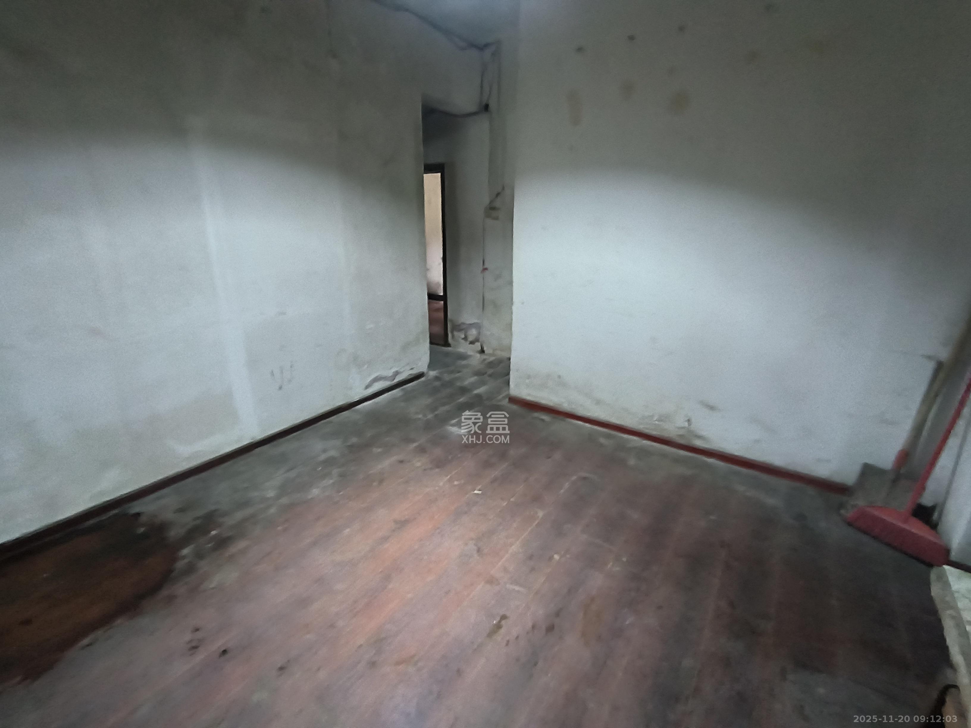 茶馆屋 3室1厅1卫 1000.0元/月 茶馆屋 3室1厅1卫 1000.0元/月室内图