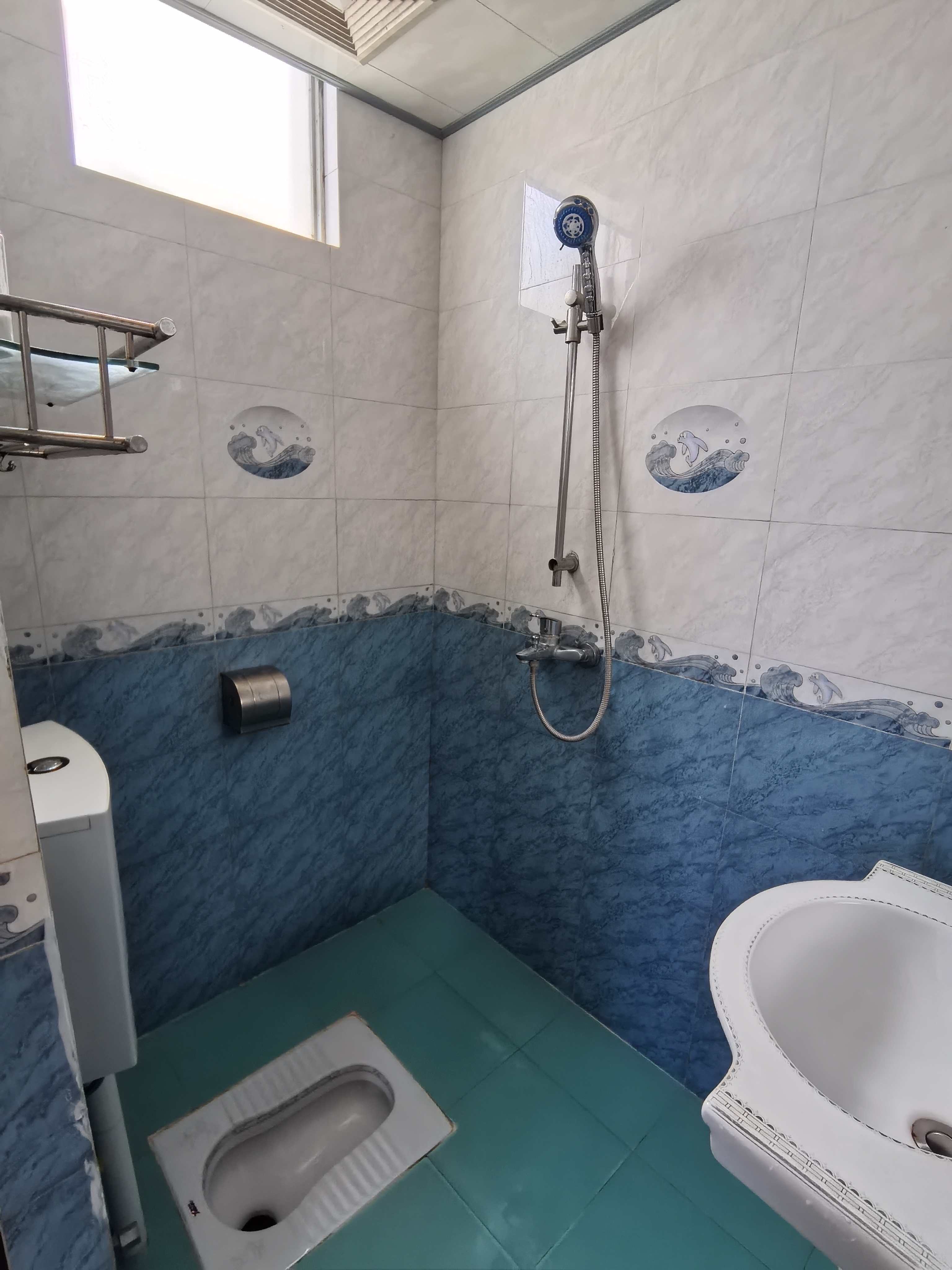 万福新村 3室2厅1卫 1500.0元/月 万福新村 3室2厅1卫 1500.0元/月室内图