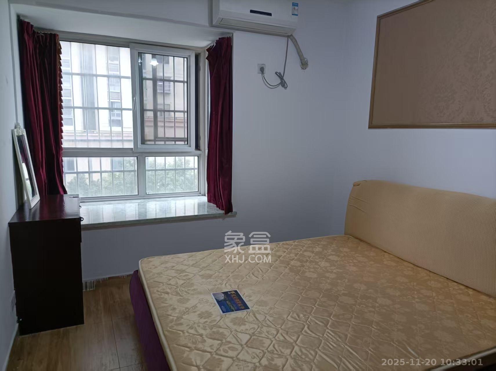 庄园心伽泊 1室2厅1卫 2100.0元/月 庄园心伽泊 1室2厅1卫 2100.0元/月室内图