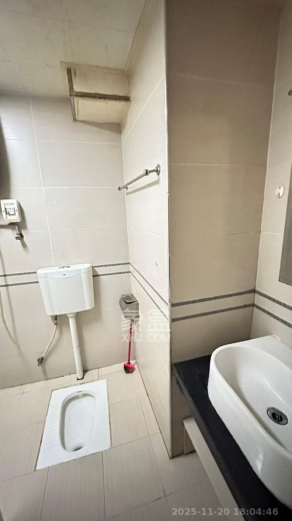 月亮湾草莓街区一、二期 1室1厅1卫 1100.0元/月 月亮湾草莓街区一、二期 1室1厅1卫 1100.0元/月室内图