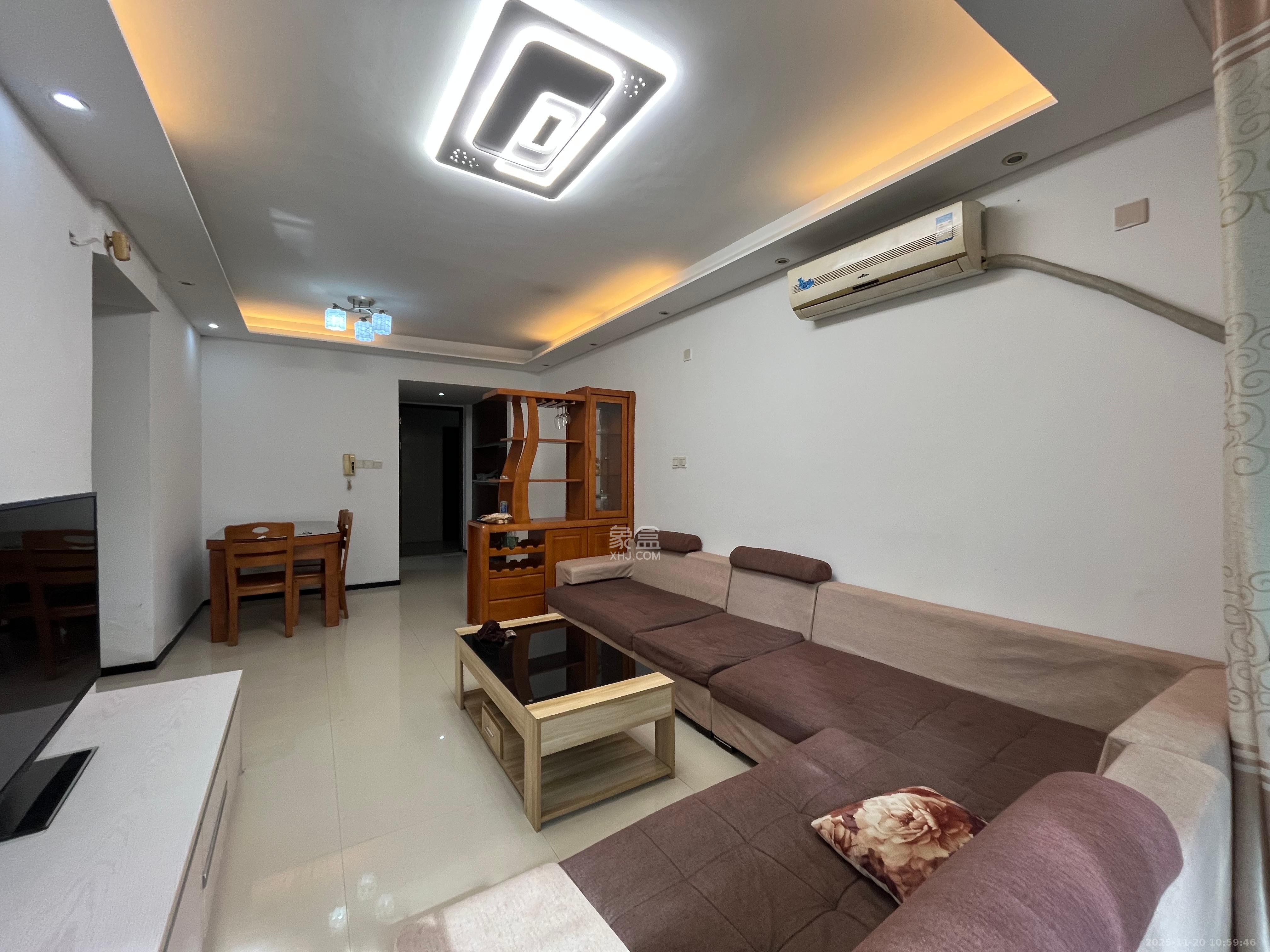 万科金域蓝湾  3室2厅1卫    2400.0元/月