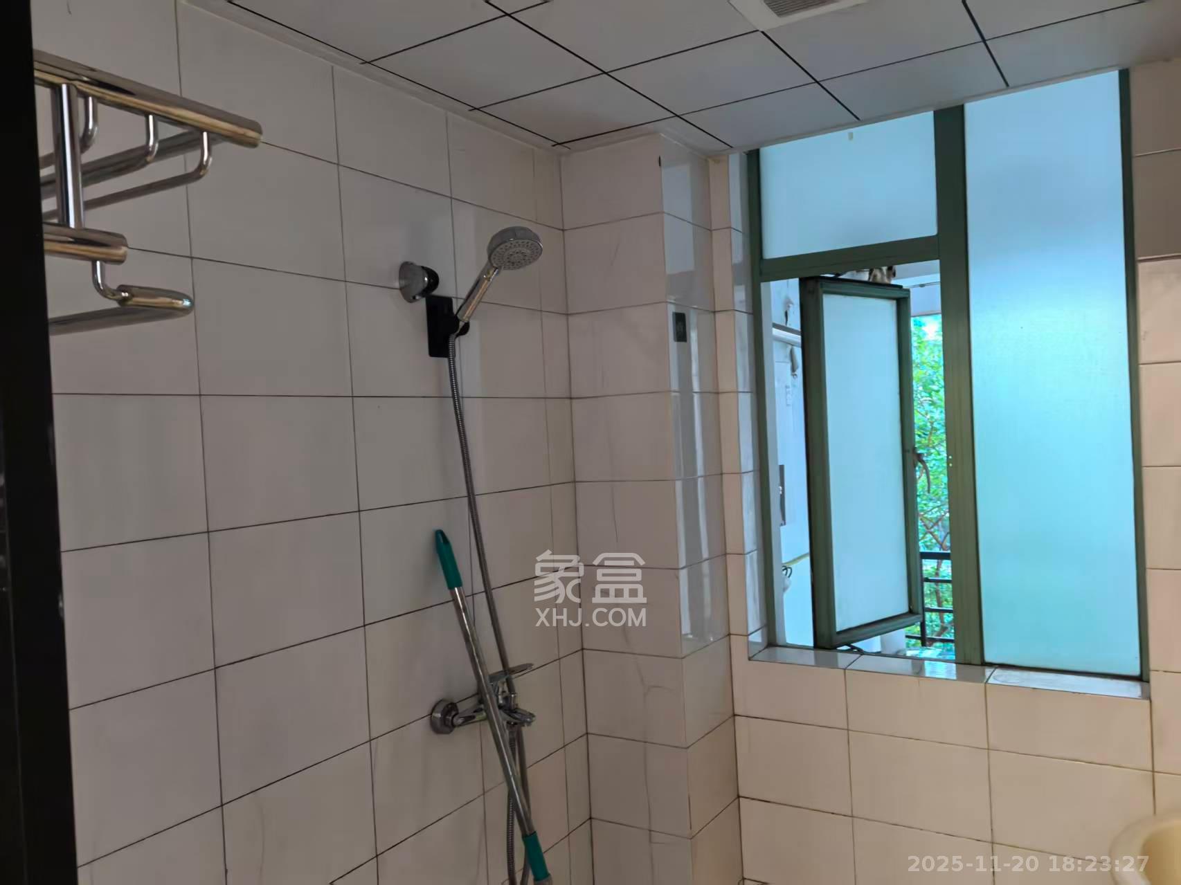 锦绣华天  3室2厅2卫    3500.0元/月室内图