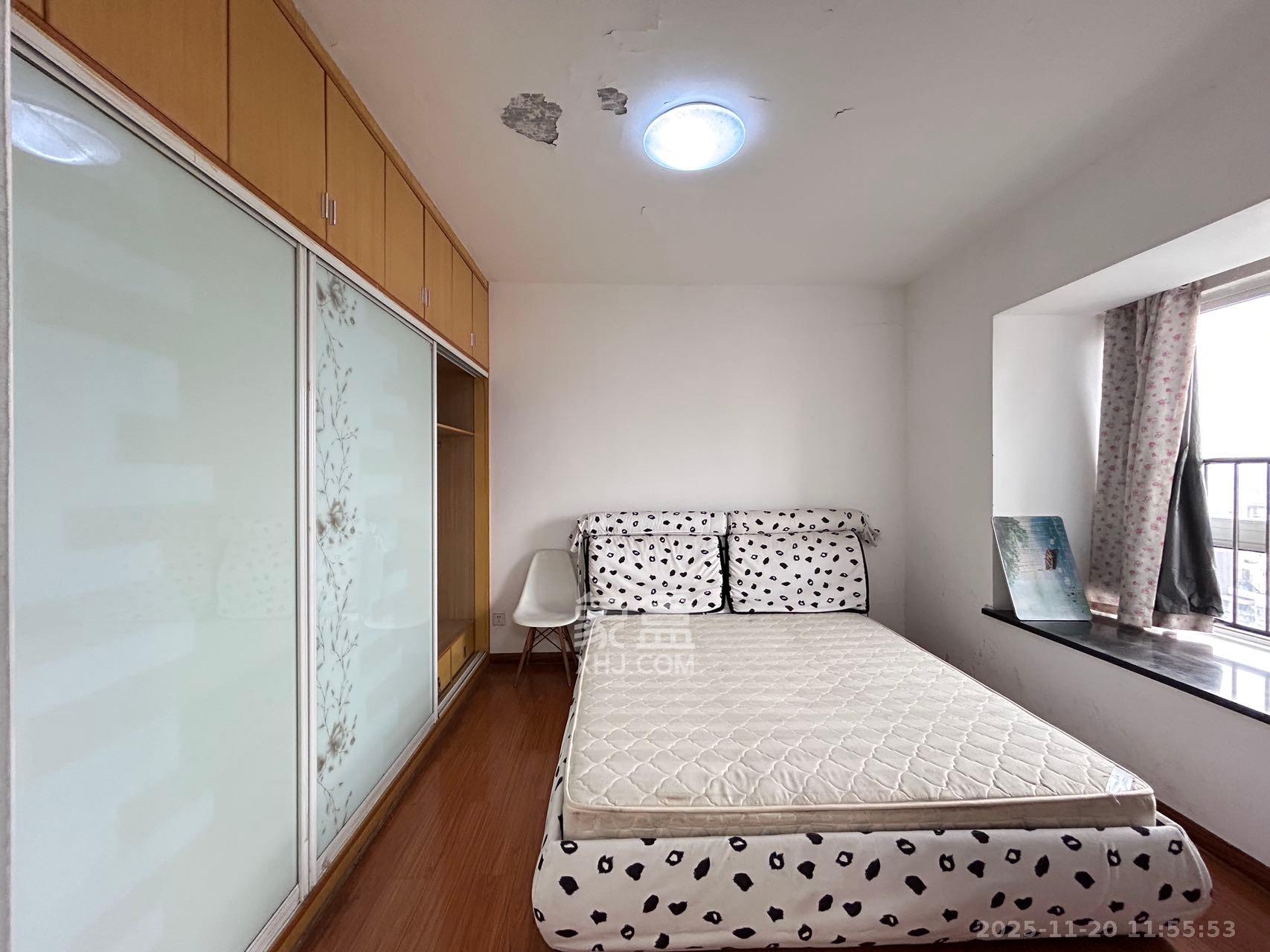 上河国际C区 1室1厅1卫 1800.0元/月 上河国际C区 1室1厅1卫 1800.0元/月室内图