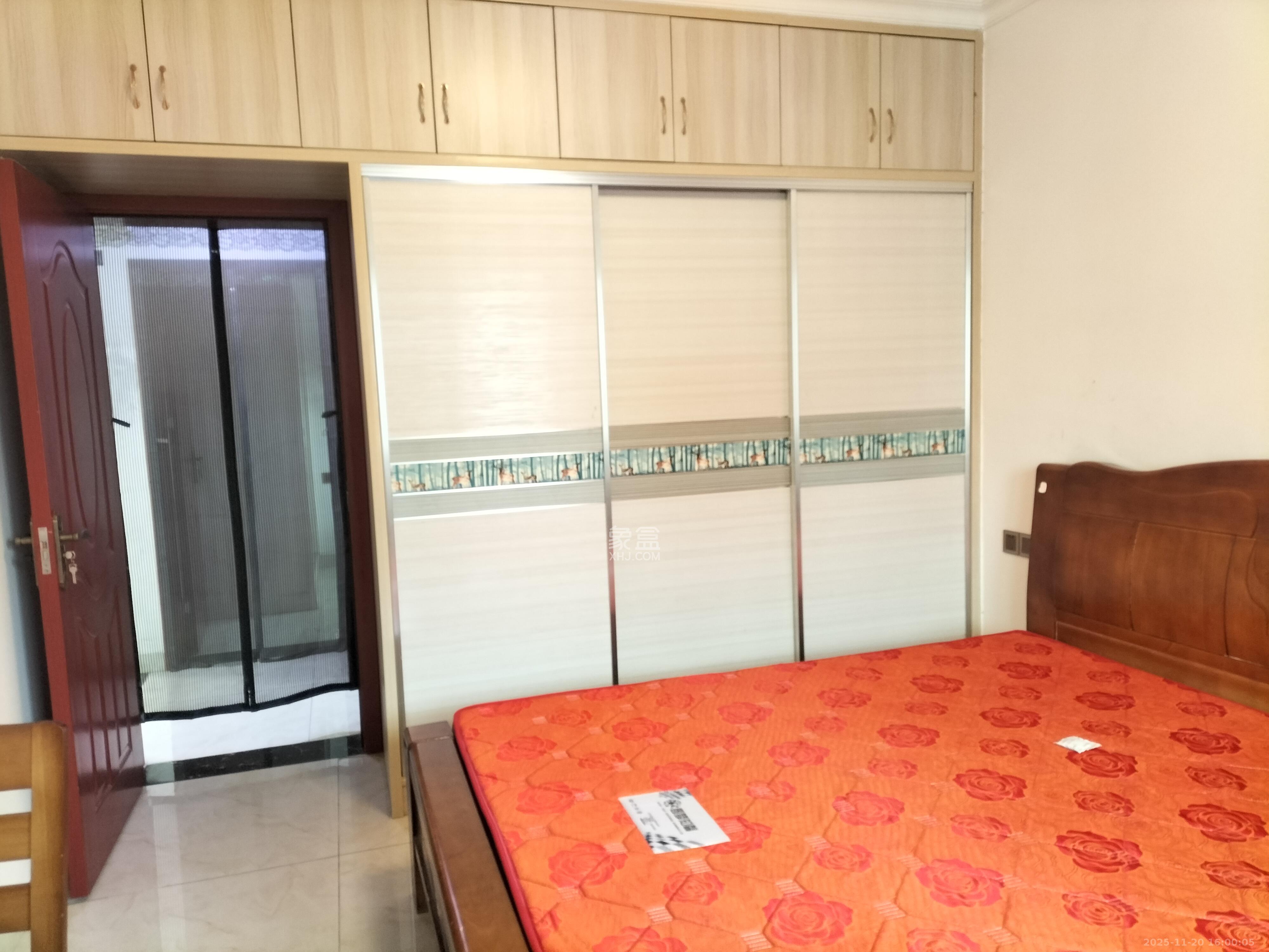 桥头家苑一期  2室2厅1卫    1600.0元/月室内图