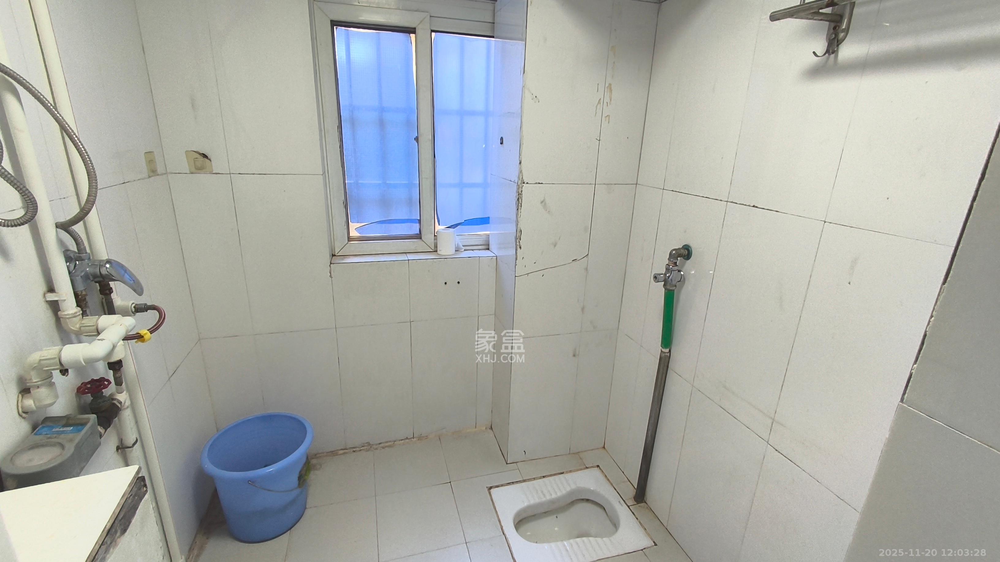 海利宿舍 3室2厅1卫 3200.0元/月 海利宿舍 3室2厅1卫 3200.0元/月室内图