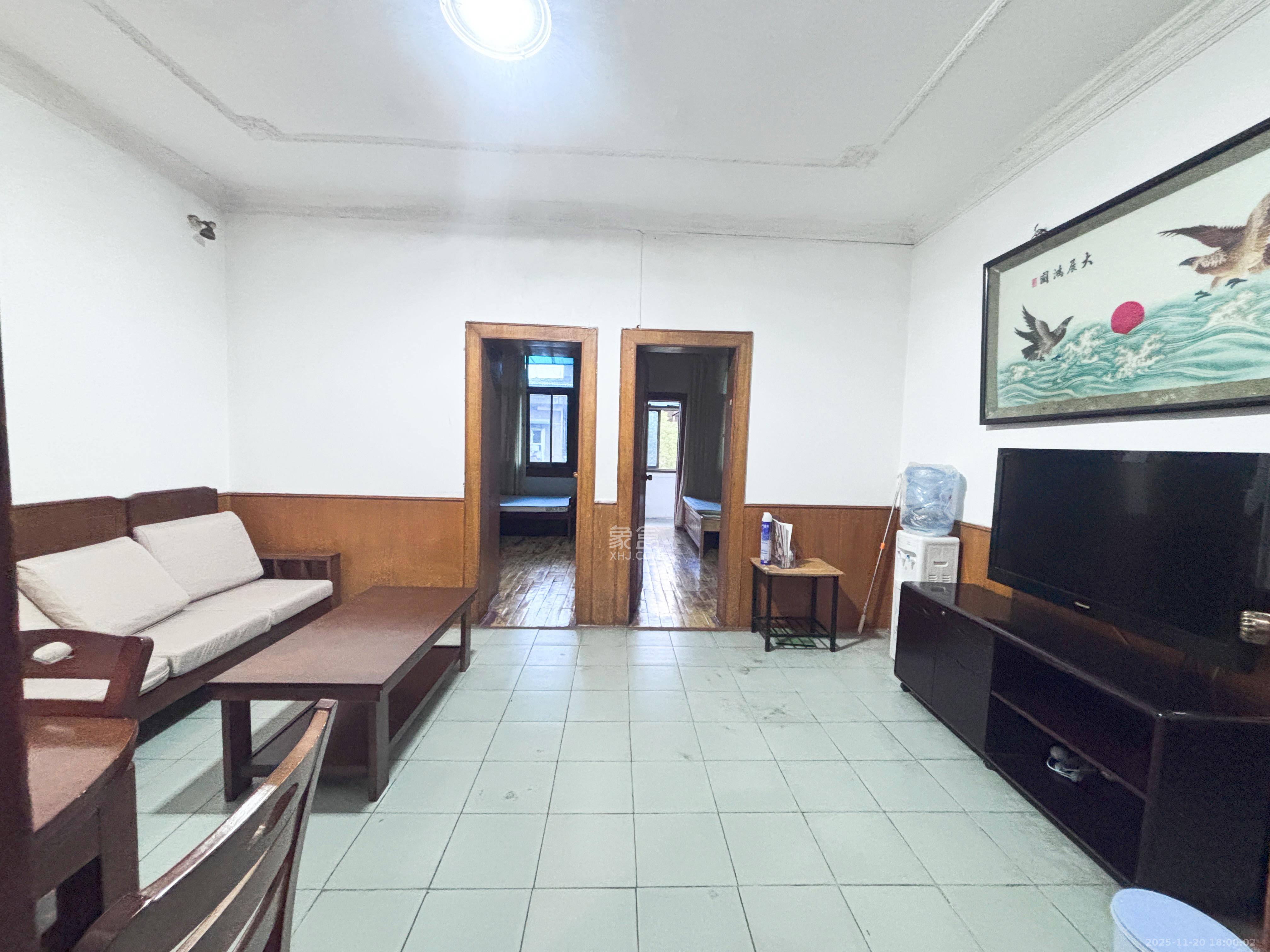 红旗区四片 2室2厅1卫 1500.0元/月 红旗区四片 2室2厅1卫 1500.0元/月室内图