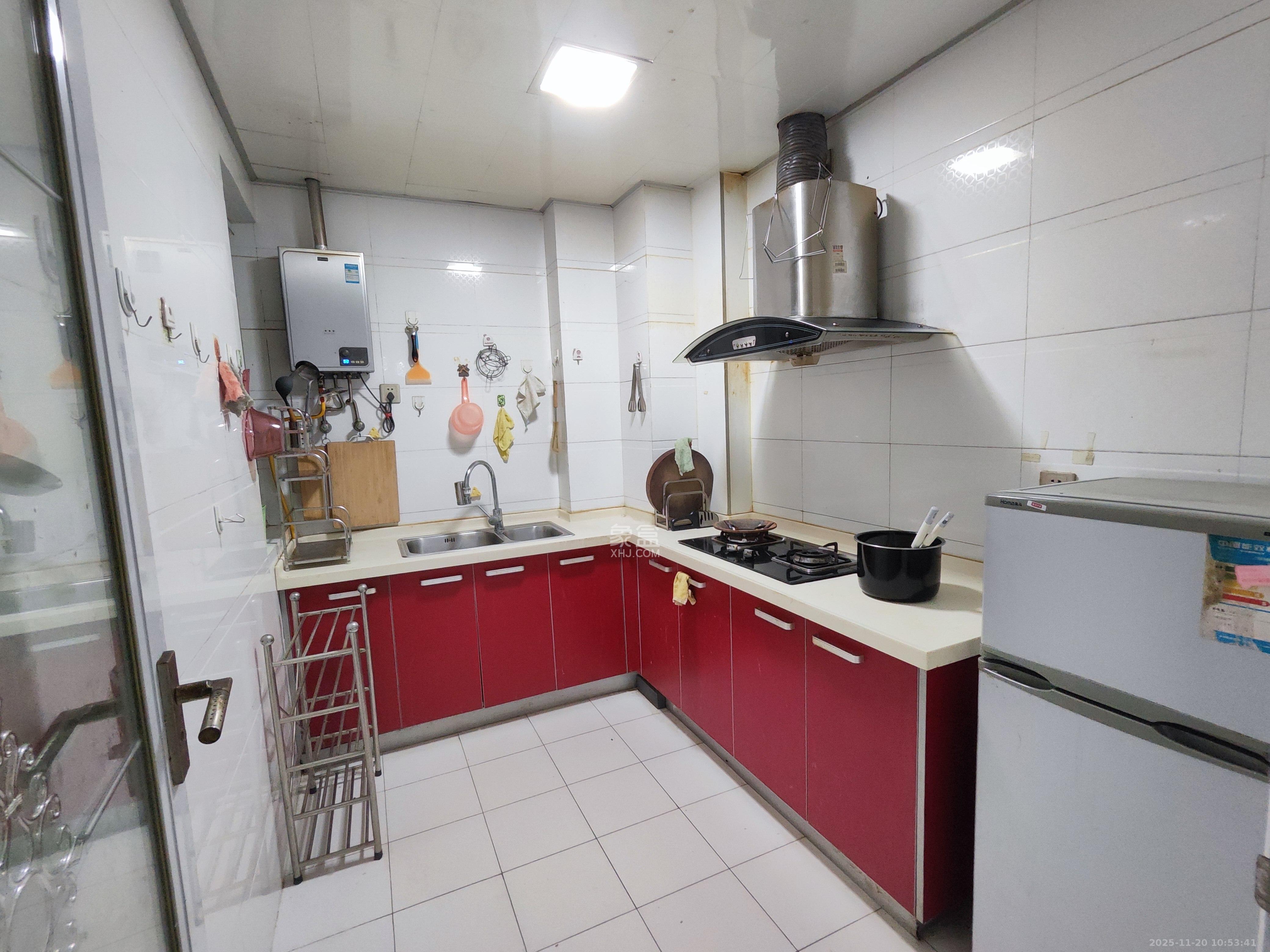 中国铁建国际城一期 2室2厅1卫 1500.0元/月 中国铁建国际城一期 2室2厅1卫 1500.0元/月室内图