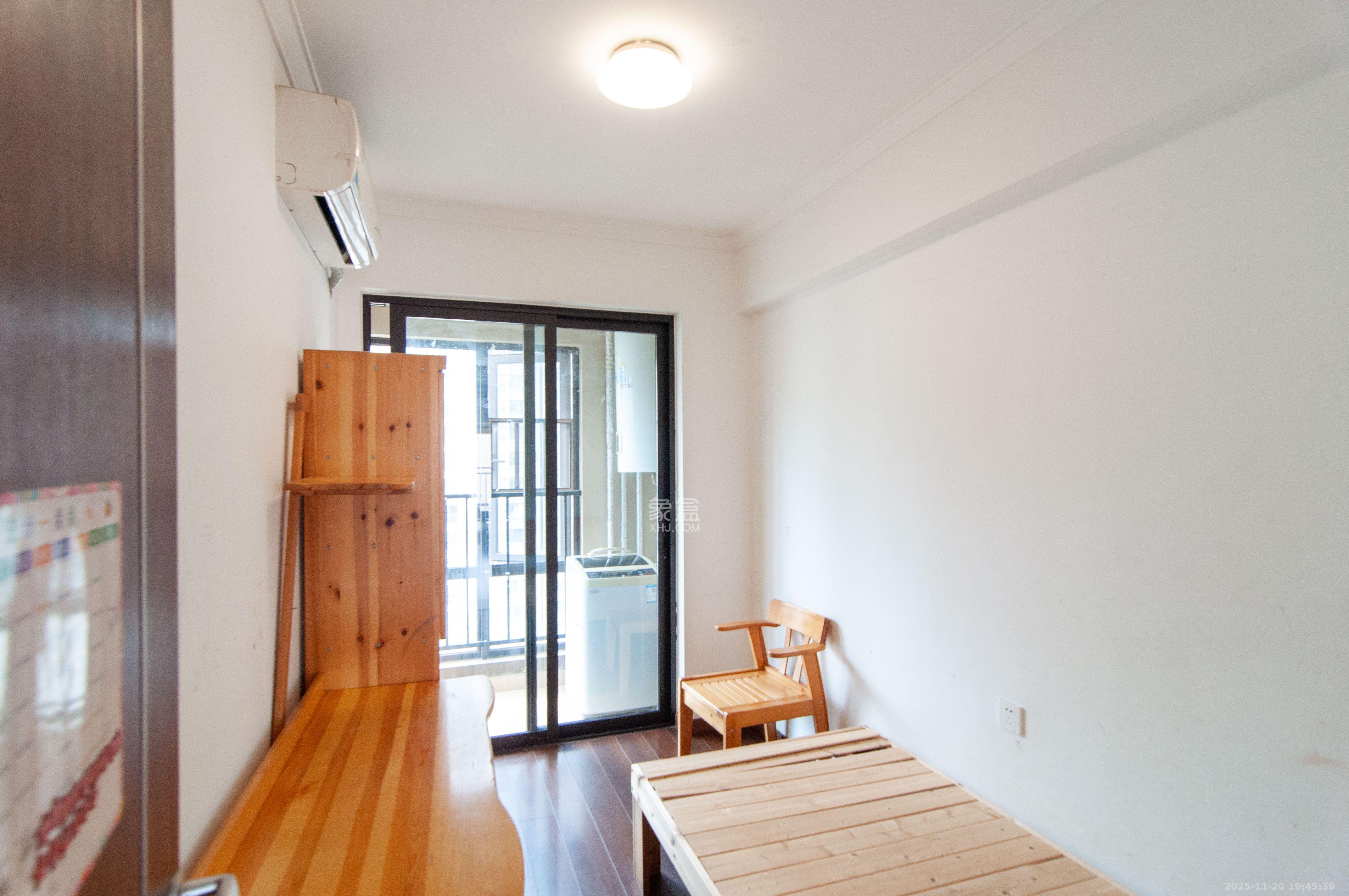 万科里梅溪郡 4室2厅2卫 3500.0元/月 万科里梅溪郡 4室2厅2卫 3500.0元/月室内图