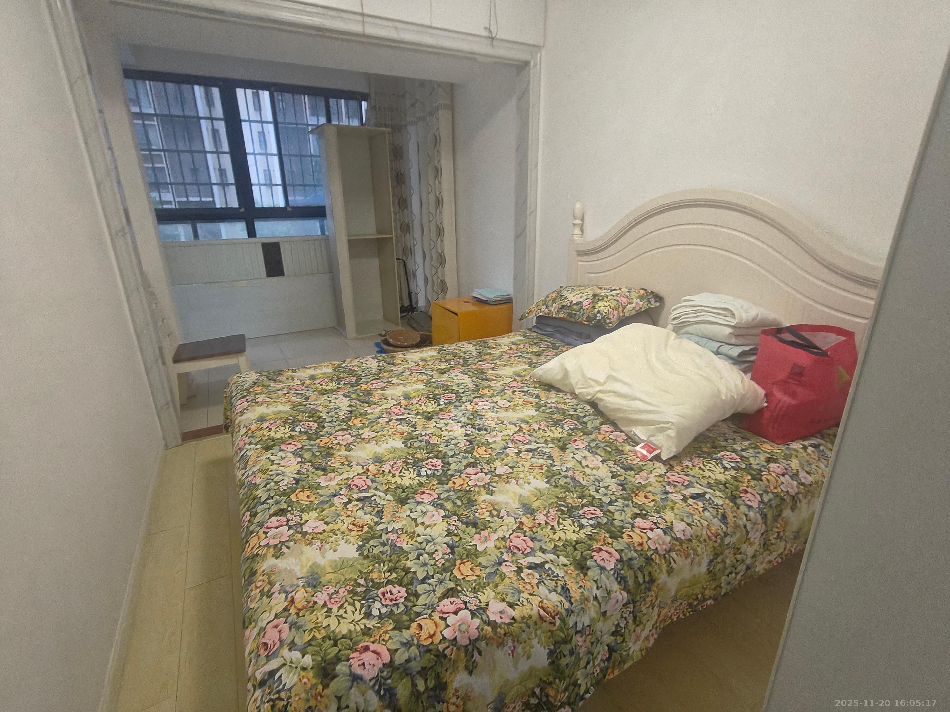 蓝山郡 3室2厅1卫 2000.0元/月 蓝山郡 3室2厅1卫 2000.0元/月室内图