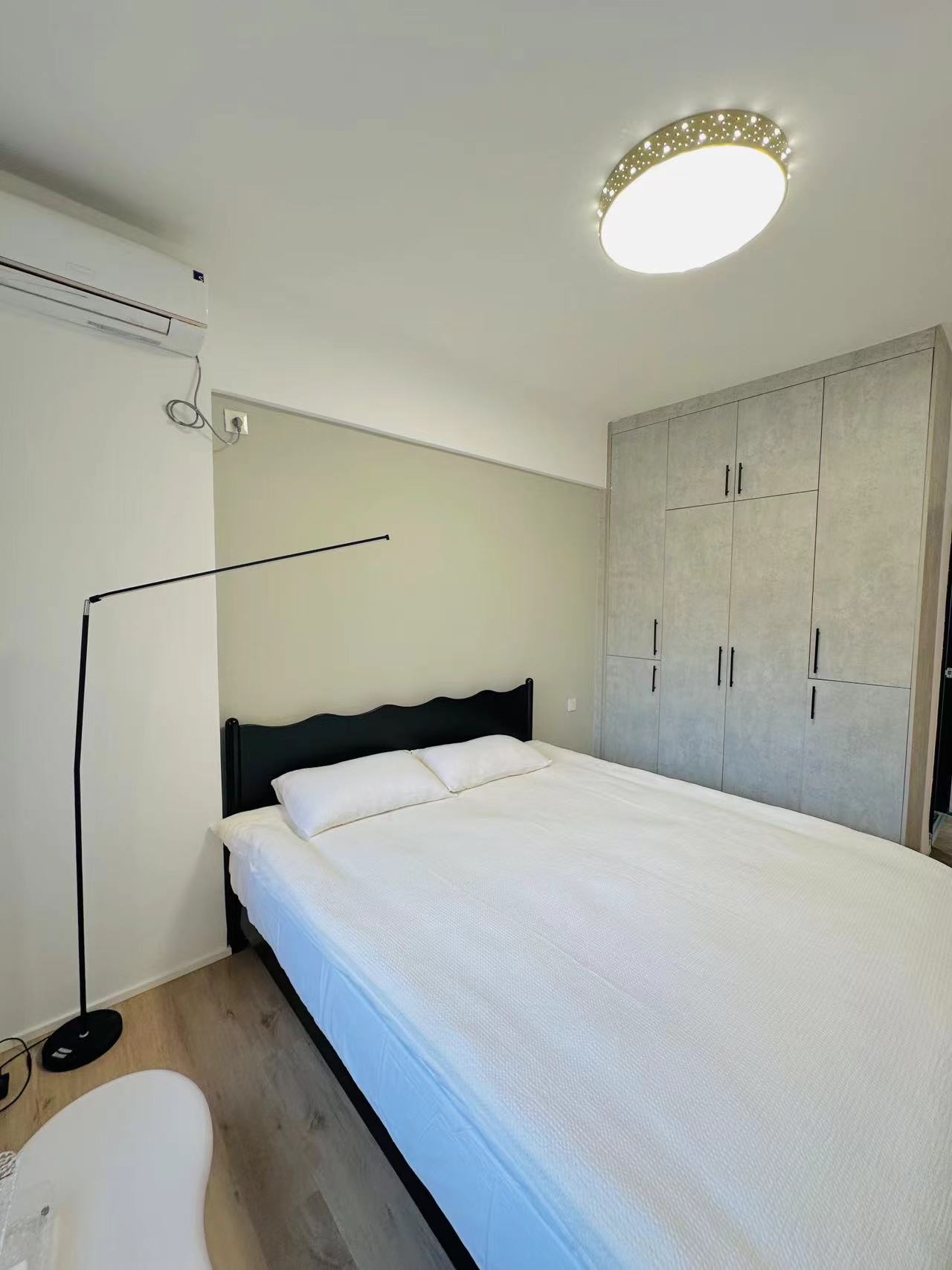 皇家花园  3室2厅2卫    115.0万