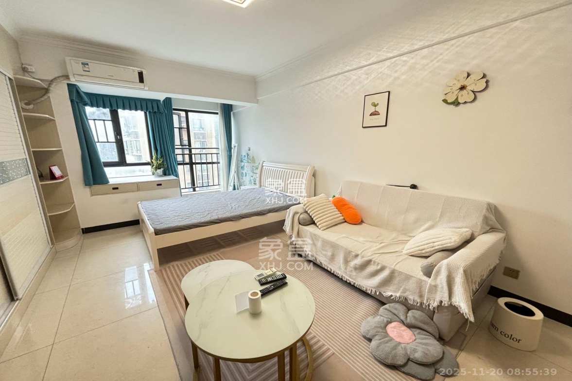 英郡年华 1室1厅1卫 1300.0元/月 英郡年华 1室1厅1卫 1300.0元/月室内图