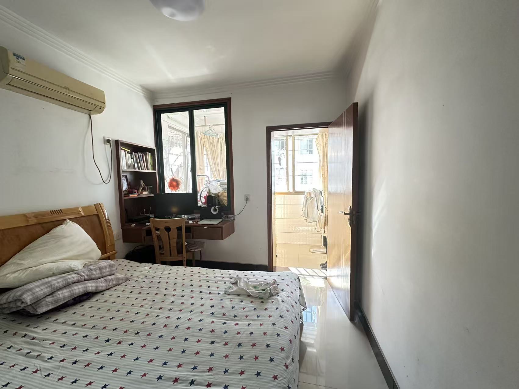 香樟花苑 2室1厅1卫 20.8万 香樟花苑 2室1厅1卫 20.8万客厅