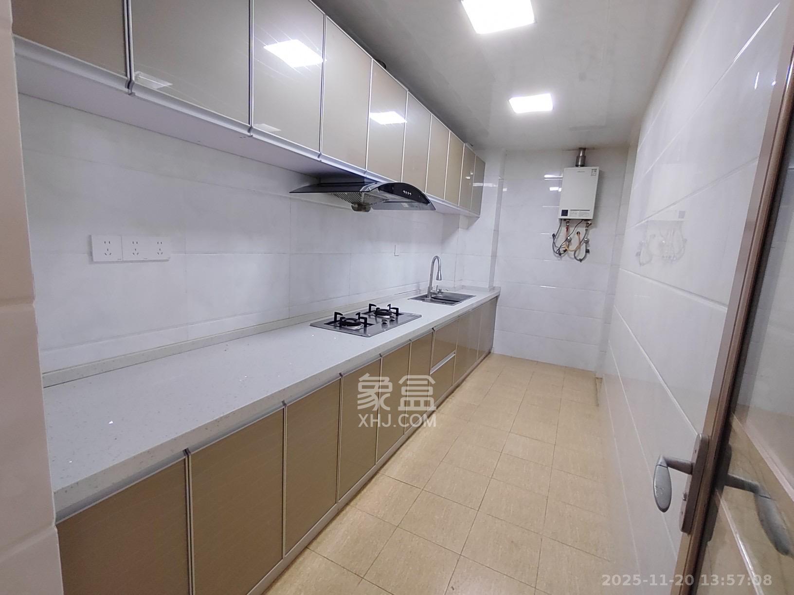 北辰三角洲E6区  3室2厅1卫    3880.0元/月室内图