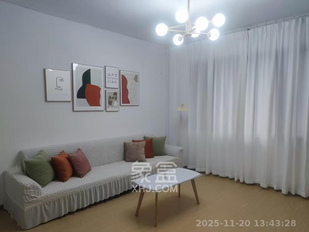 和太坪小区  3室1厅1卫    1800.0元/月