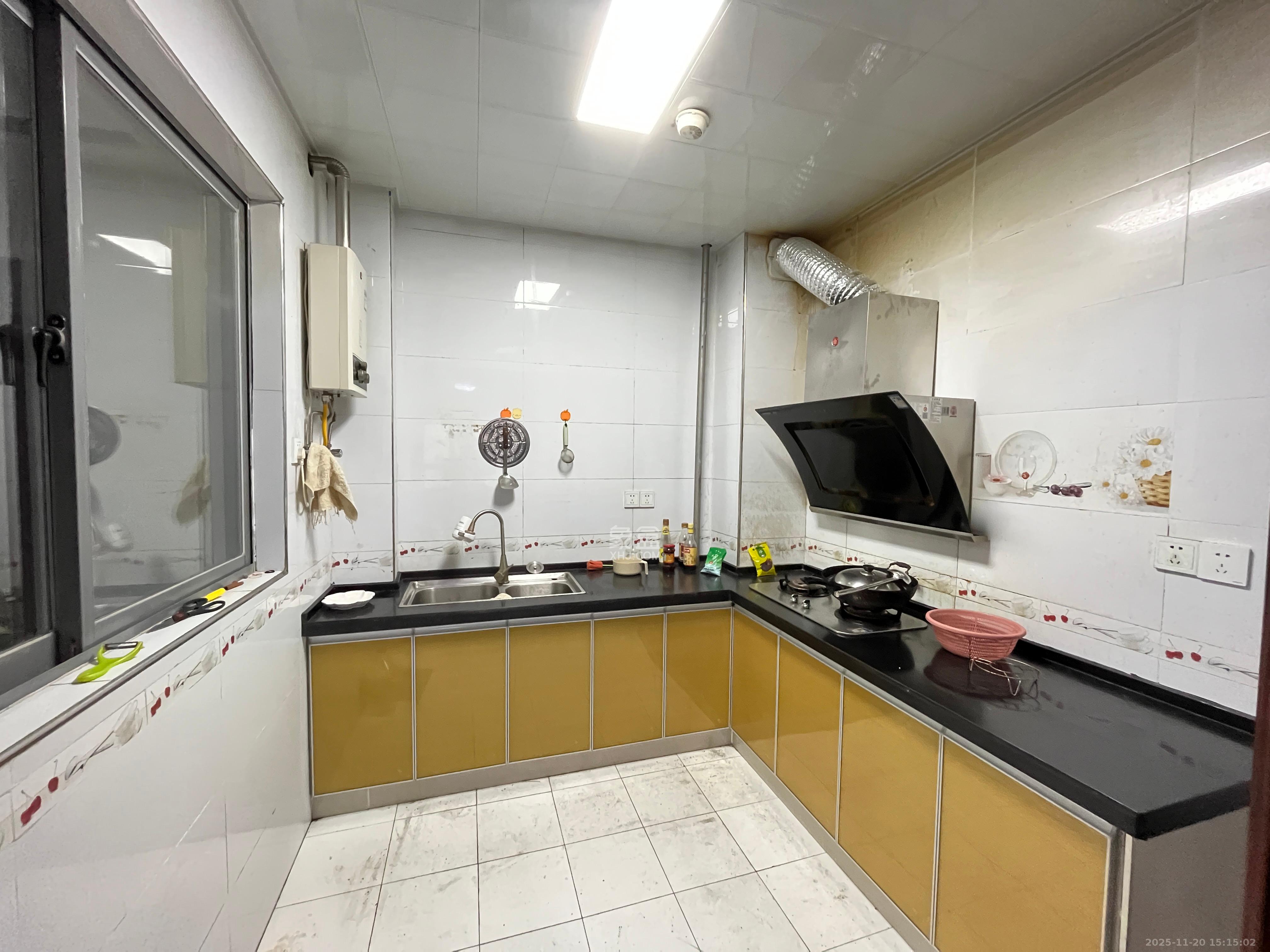 融科檀香山（融科紫檀、香山国际）  2室2厅1卫    2400.0元/月室内图