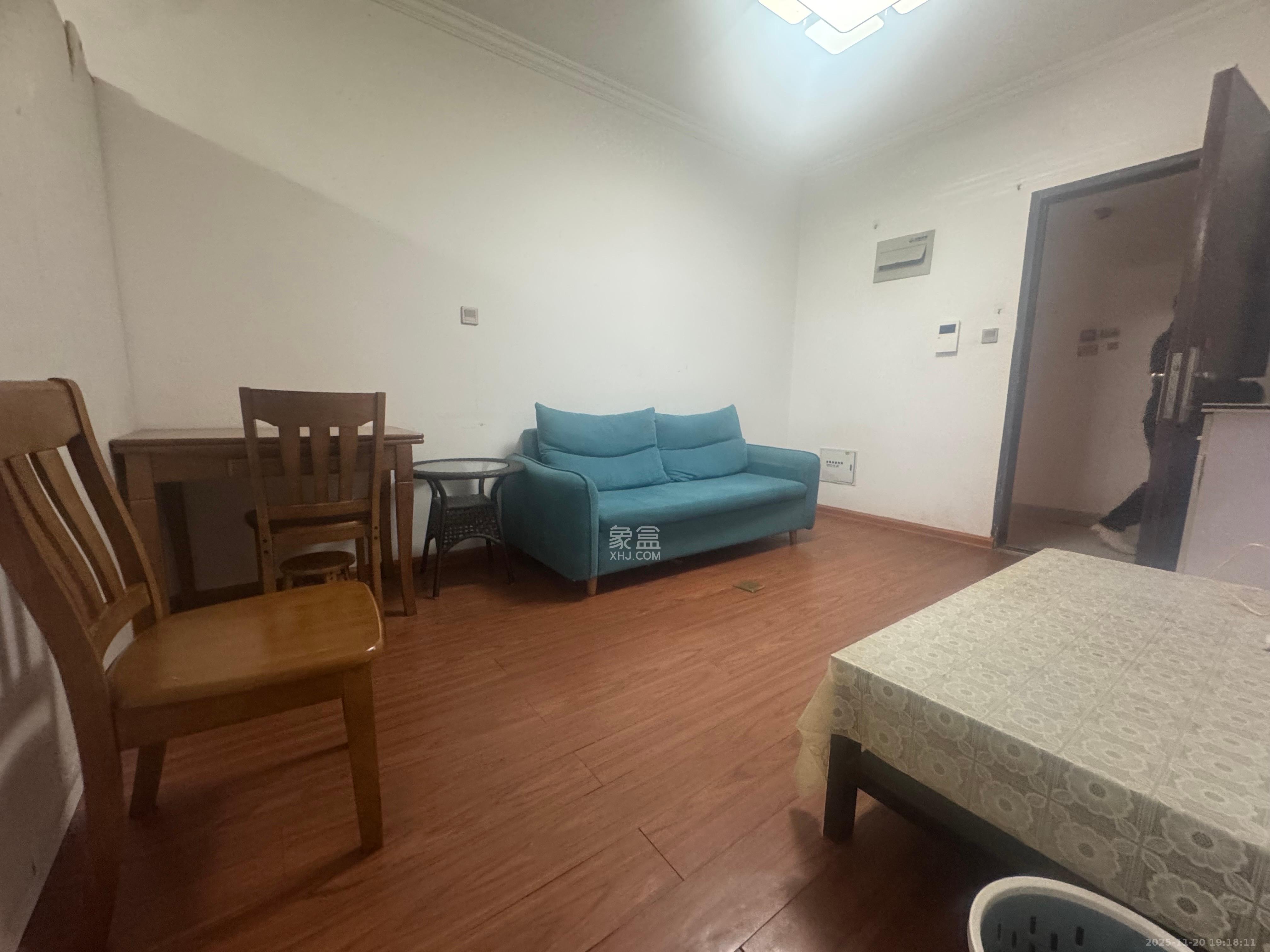 北辰三角洲E3区 1室1厅1卫 2200.0元/月 北辰三角洲E3区 1室1厅1卫 2200.0元/月室内图