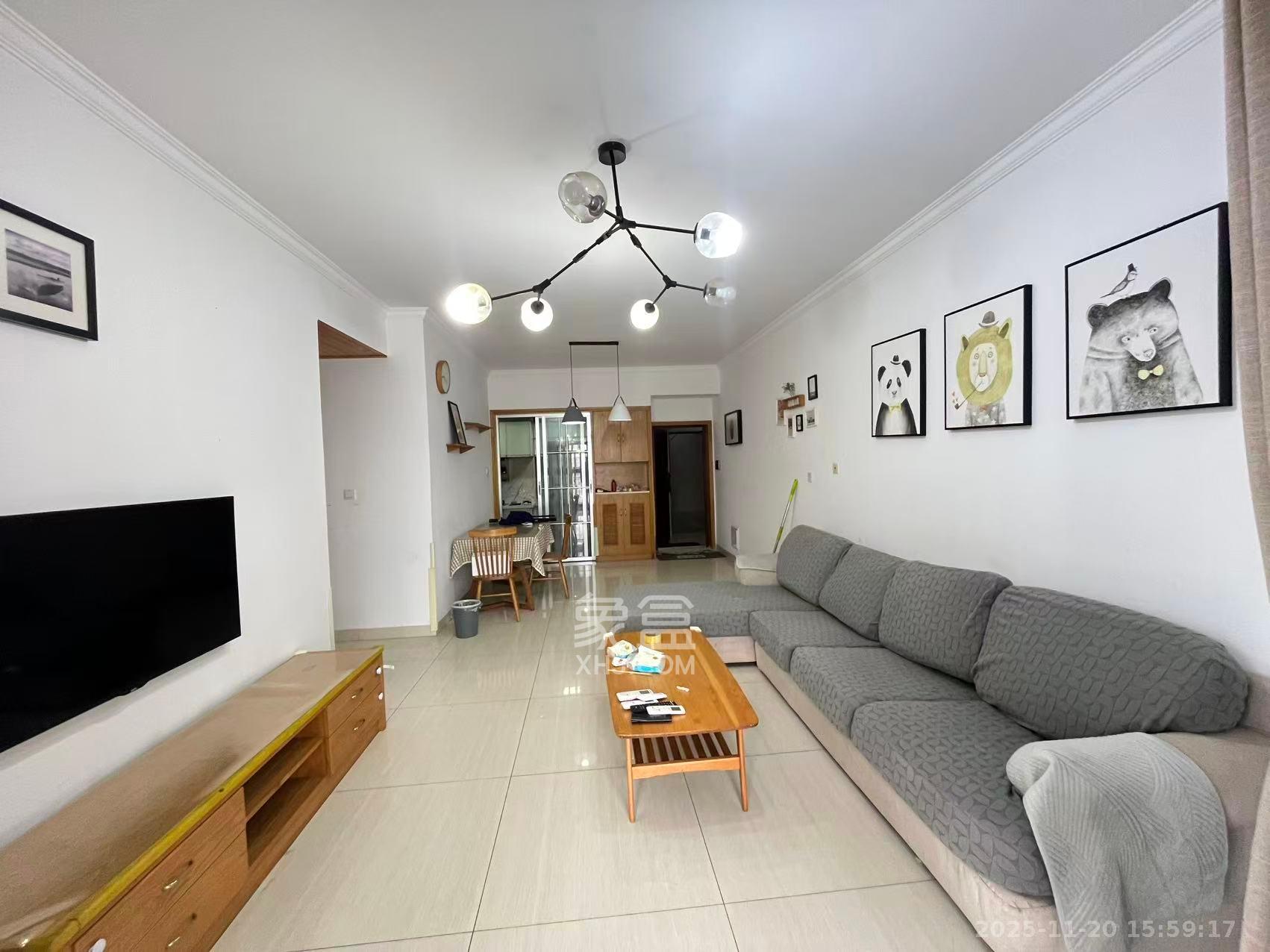 天元涉外景园B区 3室2厅2卫 2400.0元/月 天元涉外景园B区 3室2厅2卫 2400.0元/月室内图