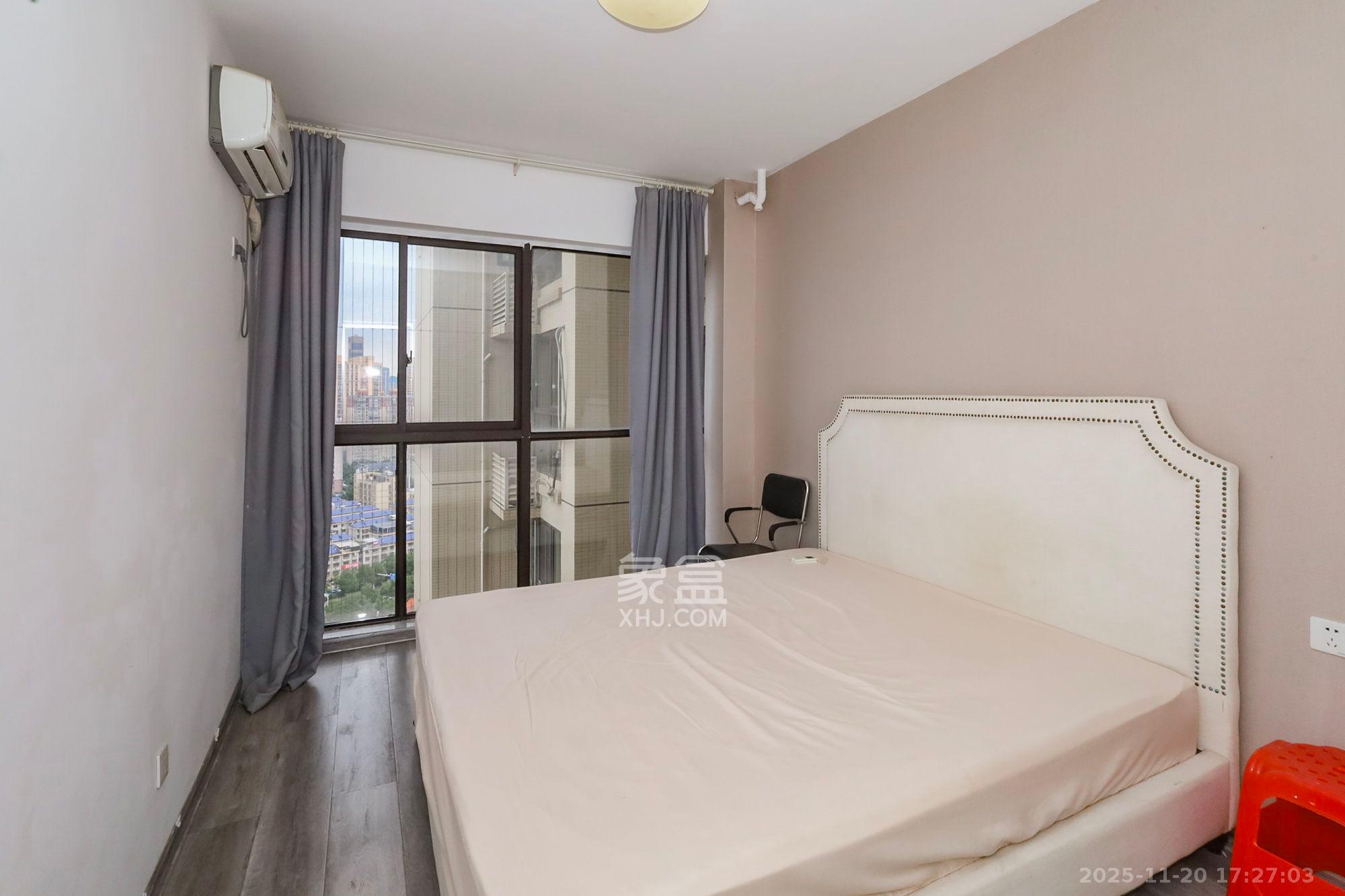 芙蓉别墅山庄（嘉湘华庭）  1室2厅2卫    3600.0元/月室内图