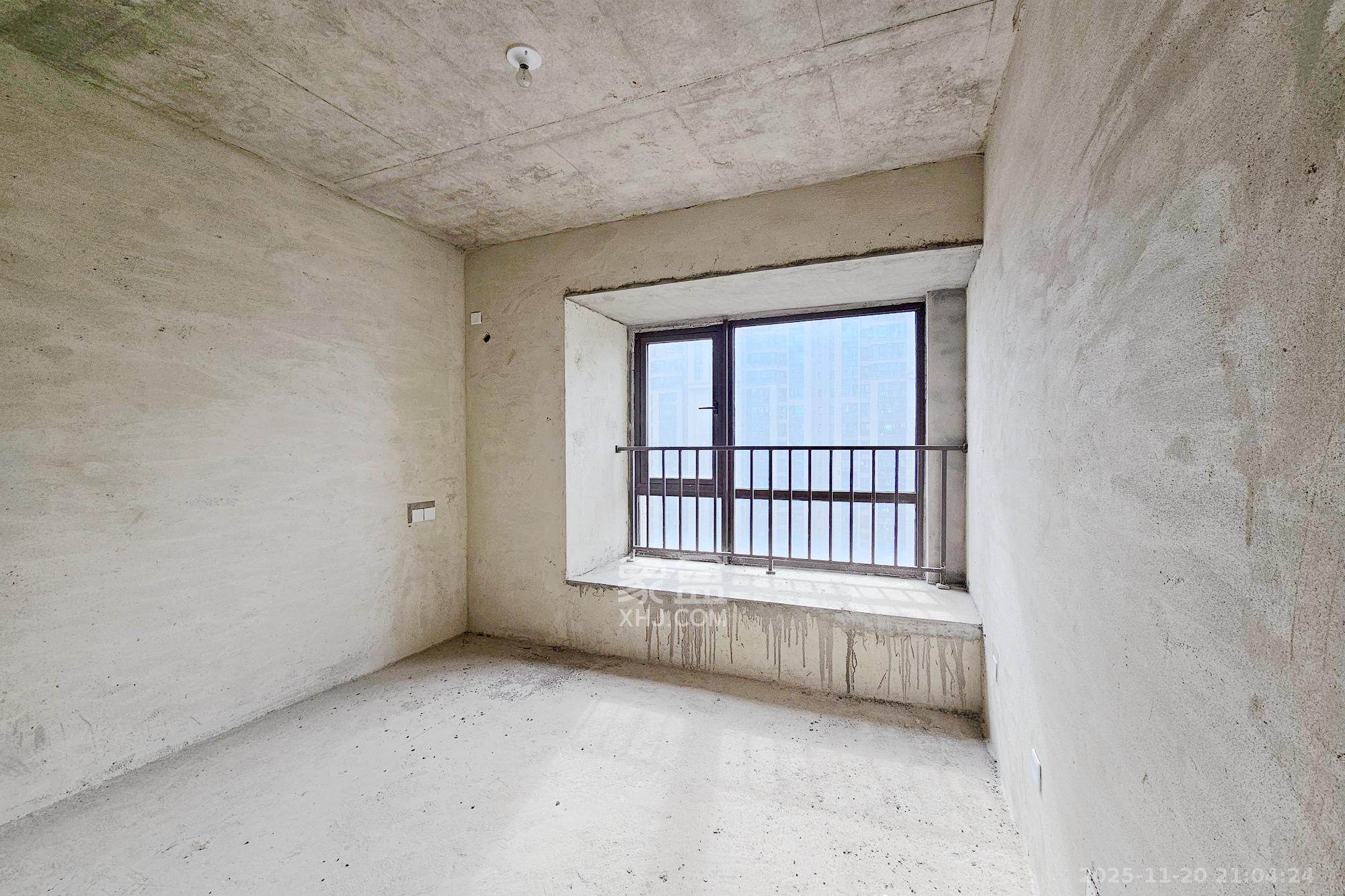 明昇壹城(明昇时代广场)二期 4室2厅3卫 228.0万 明昇壹城(明昇时代广场)二期 4室2厅3卫 228.0万卧室