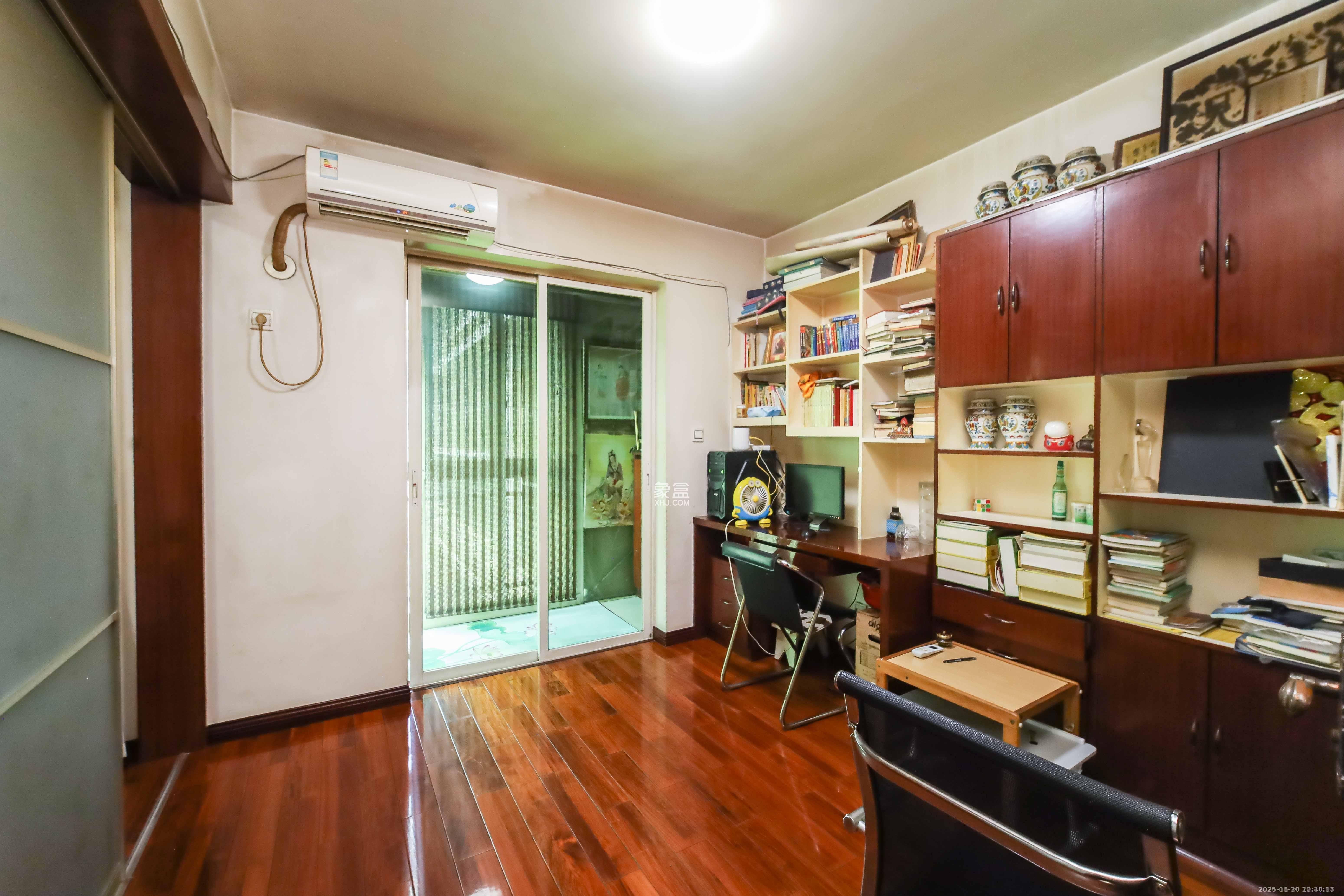 锦湘国际星城一期（锦美苑）  4室2厅2卫    3200.0元/月室内图