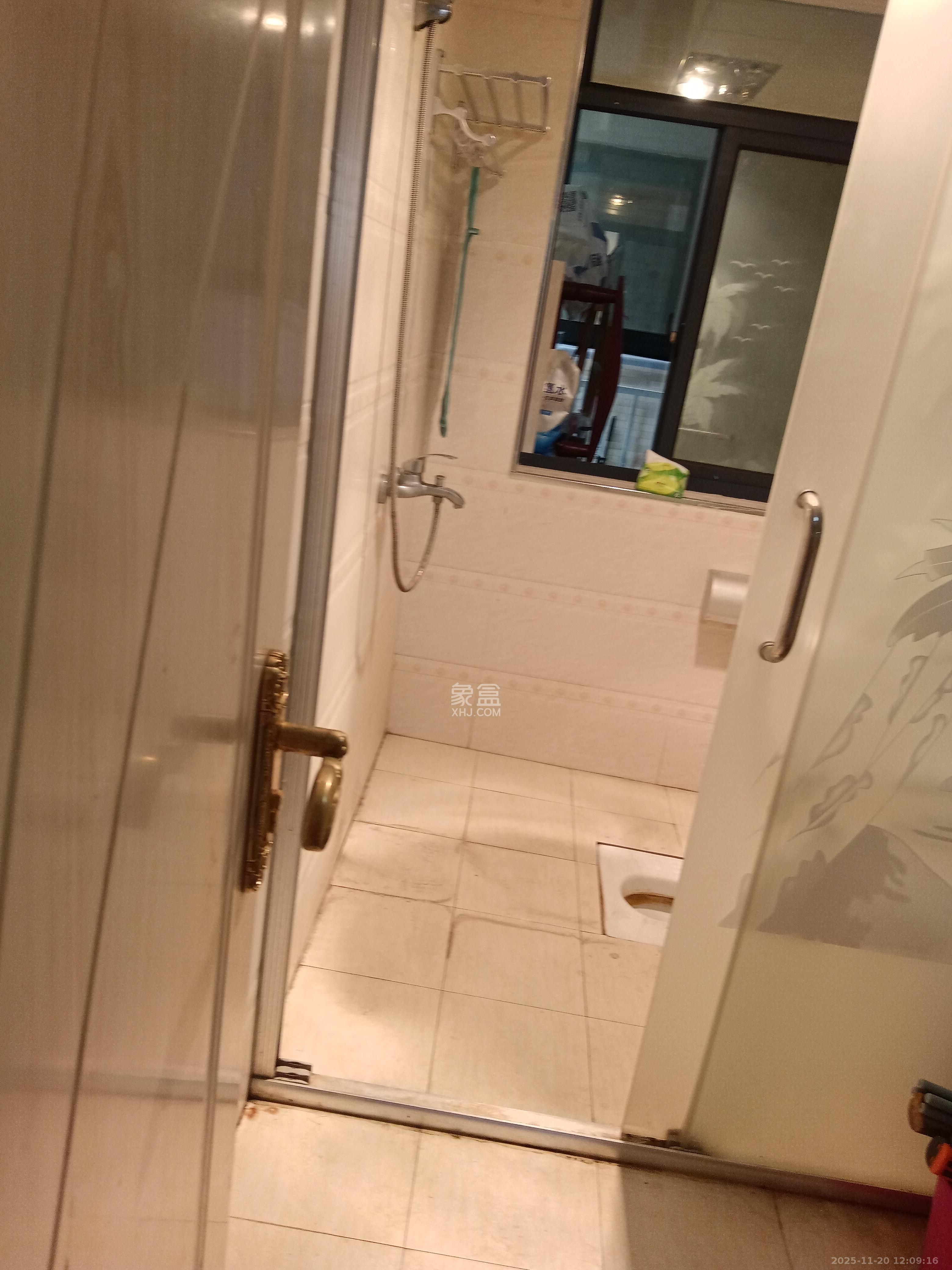 中南红领邦（红星嘉和苑）  4室2厅3卫    2600.0元/月室内图