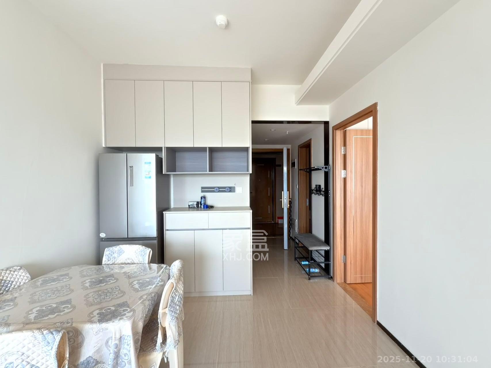 恒大国际广场  2室2厅1卫    2100.0元/月