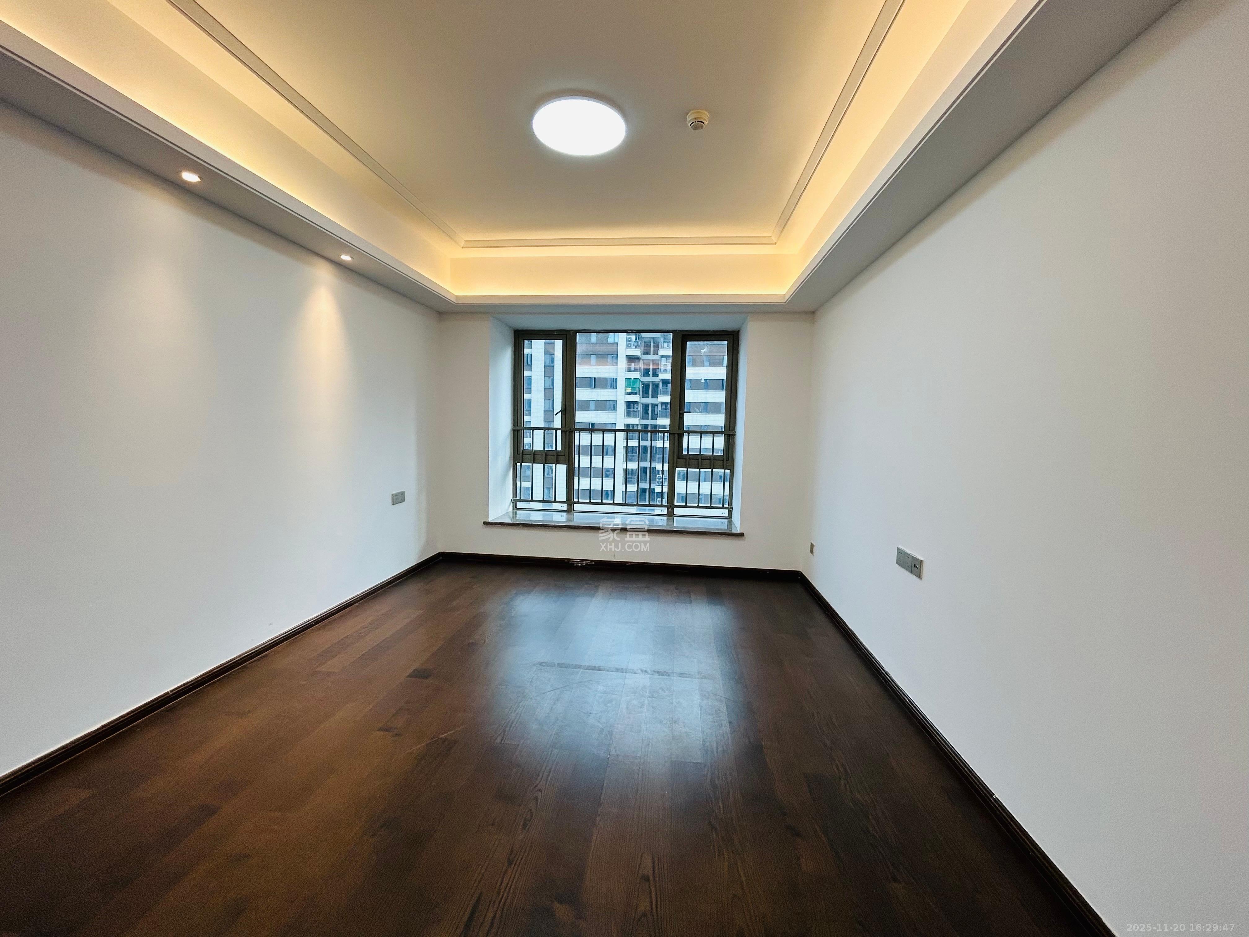 梅溪华府(新城金茂梦想华府) 4室2厅3卫 7000.0元/月 梅溪华府(新城金茂梦想华府) 4室2厅3卫 7000.0元/月室内图