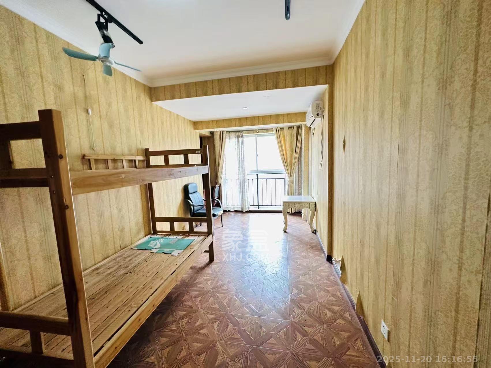 上河国际C区  4室2厅2卫    3500.0元/月室内图