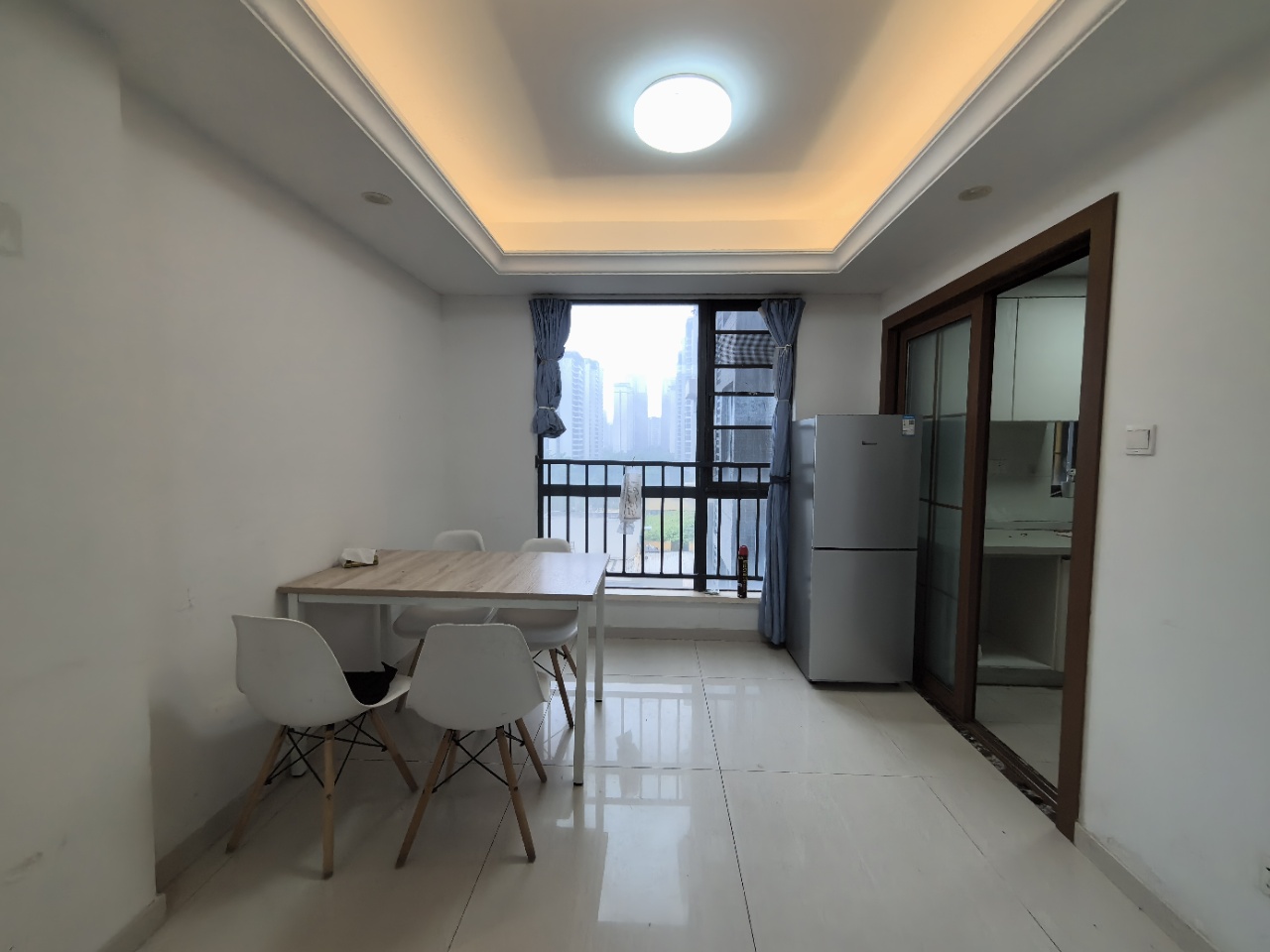 晨晖玺樾 2室2厅1卫 2000.0元/月 晨晖玺樾 2室2厅1卫 2000.0元/月室内图