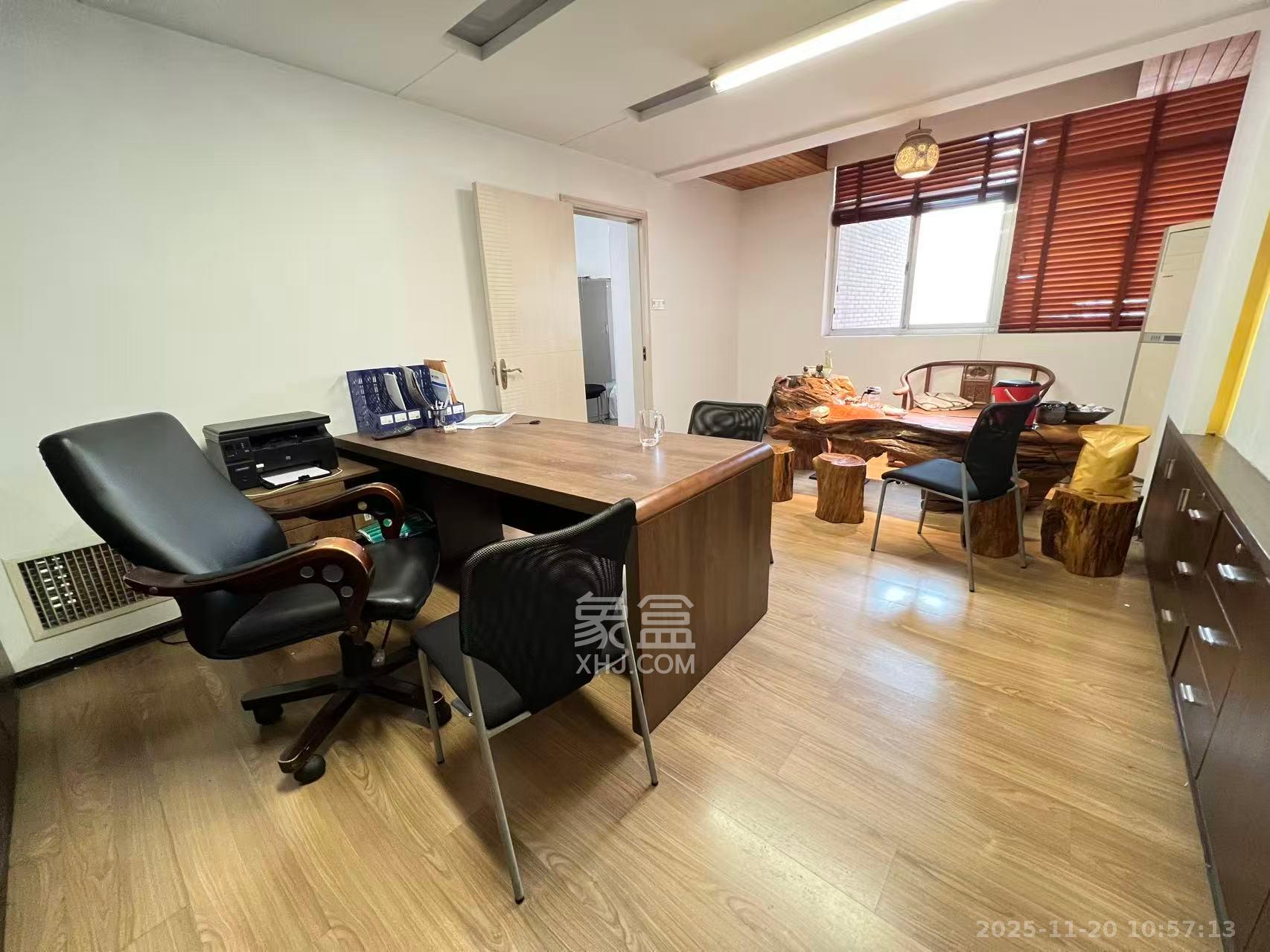 上河国际F座 2室1厅1卫 2200.0元/月 上河国际F座 2室1厅1卫 2200.0元/月室内图