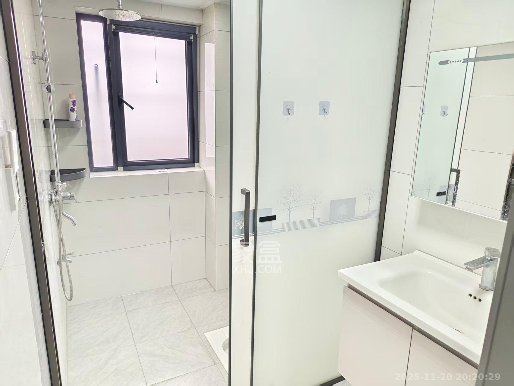 文景家园  3室2厅2卫    3200.0元/月室内图