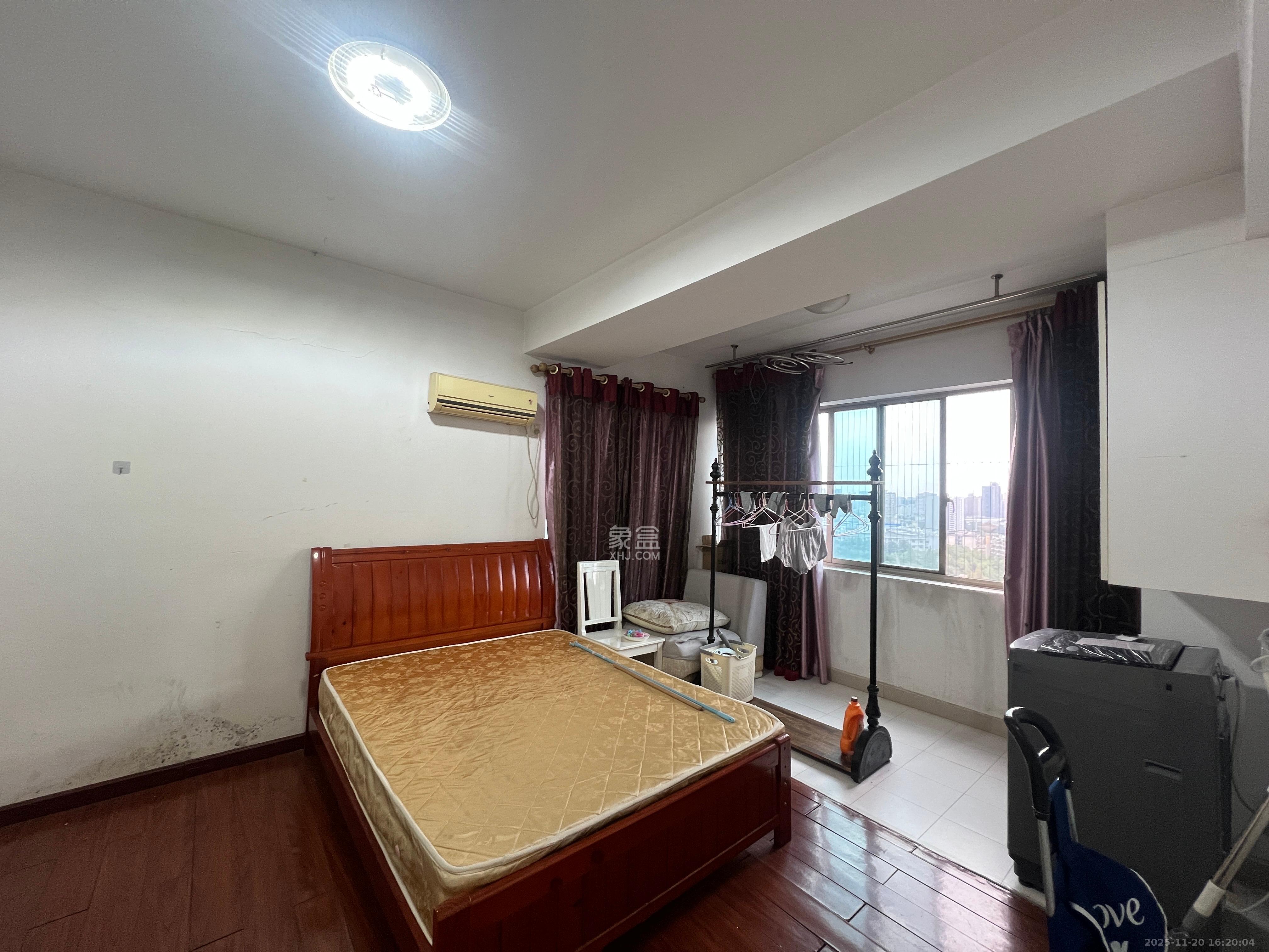 香颂国际 2室2厅1卫 1600.0元/月 香颂国际 2室2厅1卫 1600.0元/月室内图