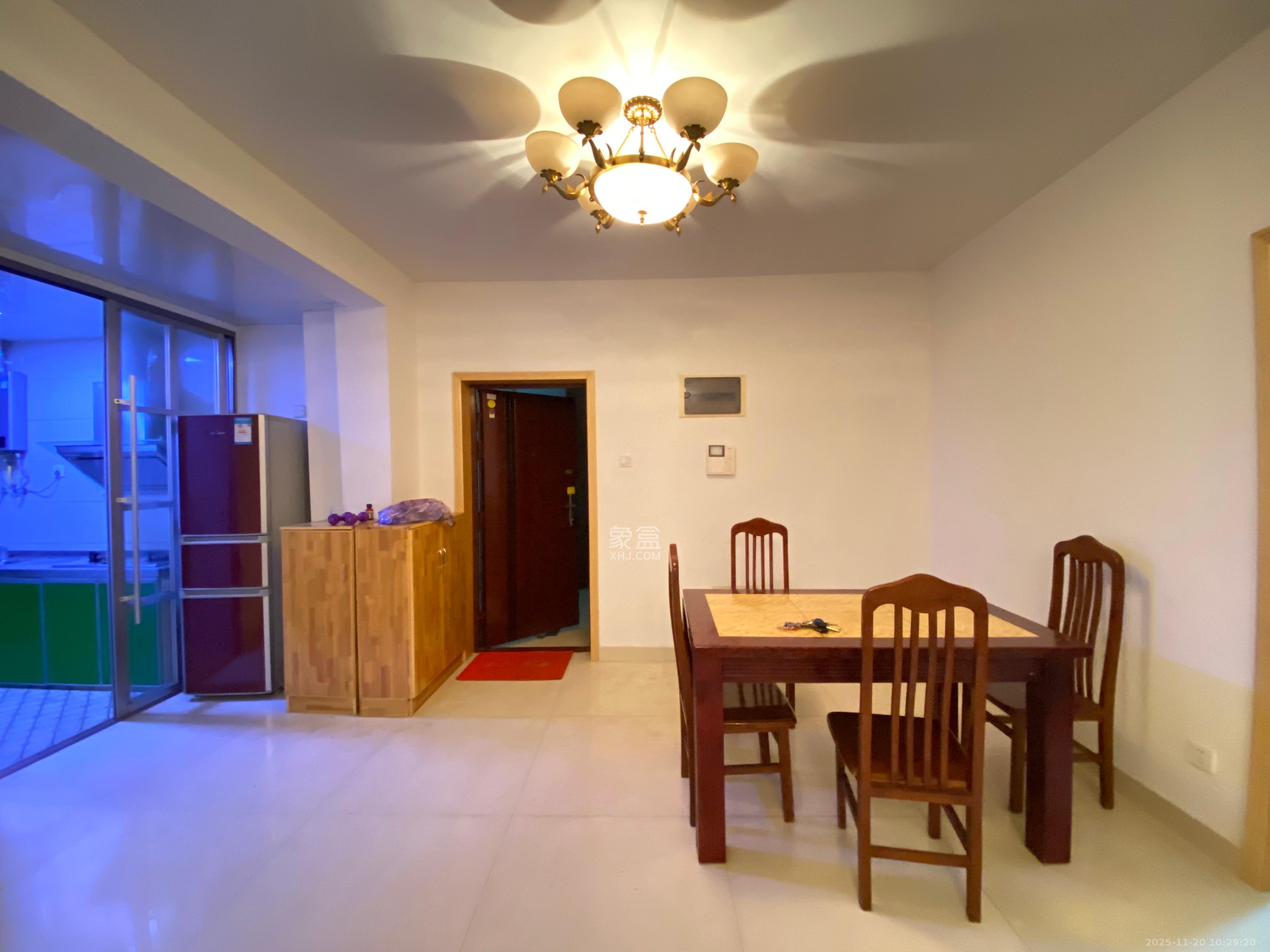 保利麓谷林语F区 1室2厅1卫 2200.0元/月 保利麓谷林语F区 1室2厅1卫 2200.0元/月室内图