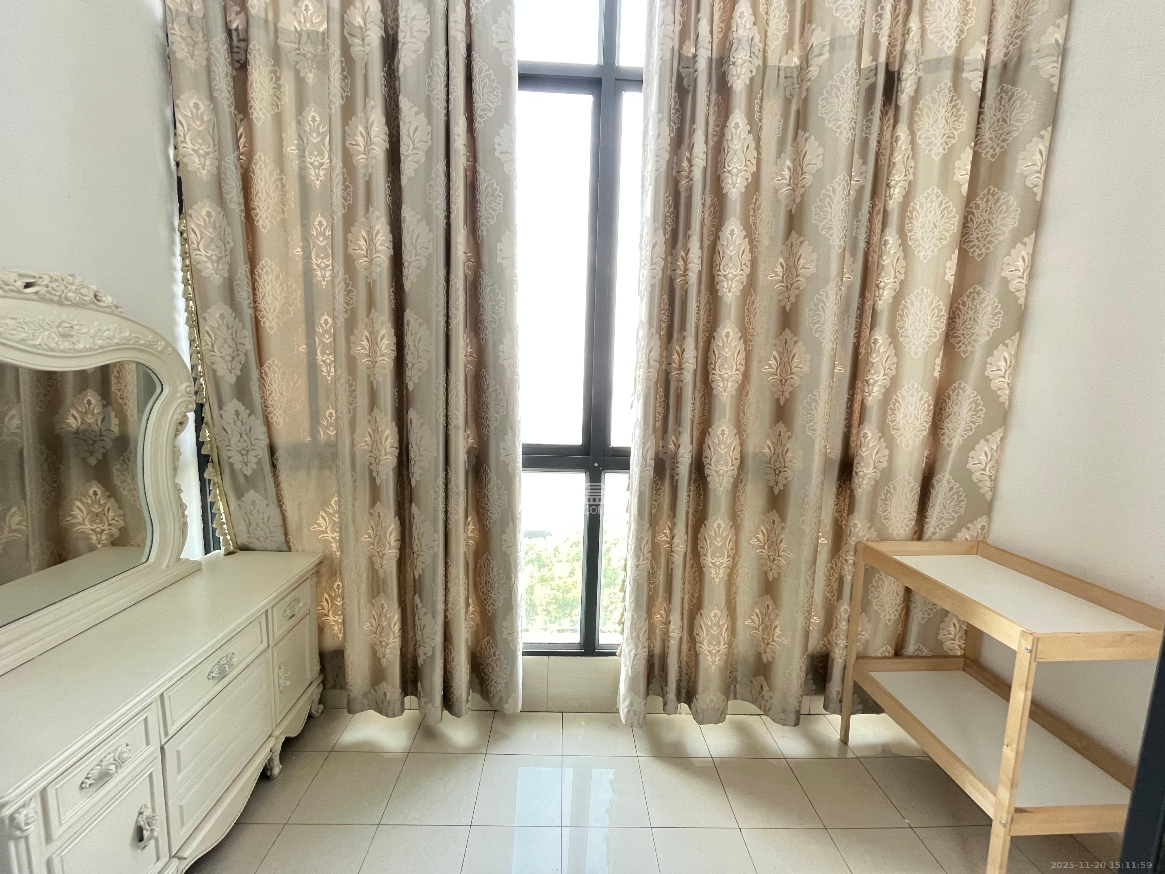 阳光100三期 3室2厅1卫 2200.0元/月 阳光100三期 3室2厅1卫 2200.0元/月室内图