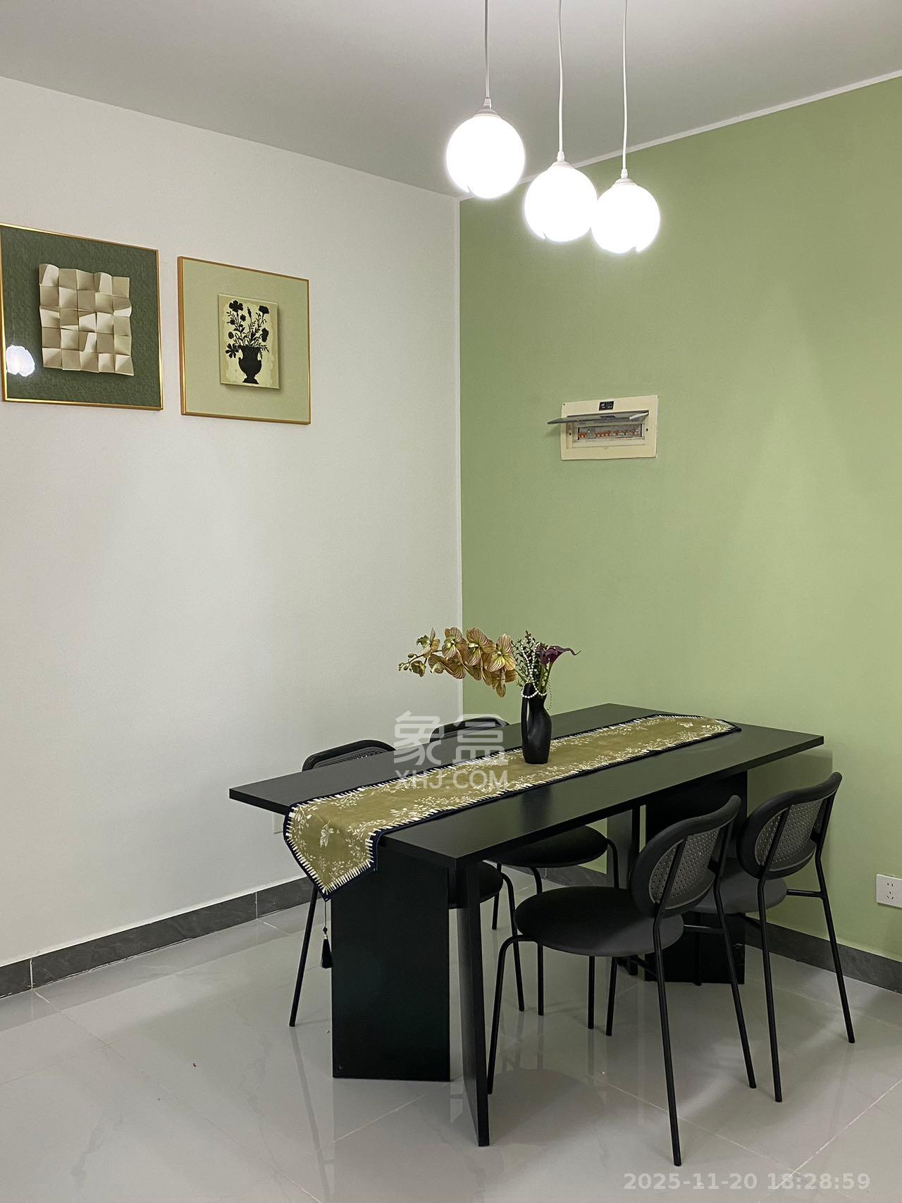 兰亭湾畔 4室2厅2卫 3800.0元/月 兰亭湾畔 4室2厅2卫 3800.0元/月室内图