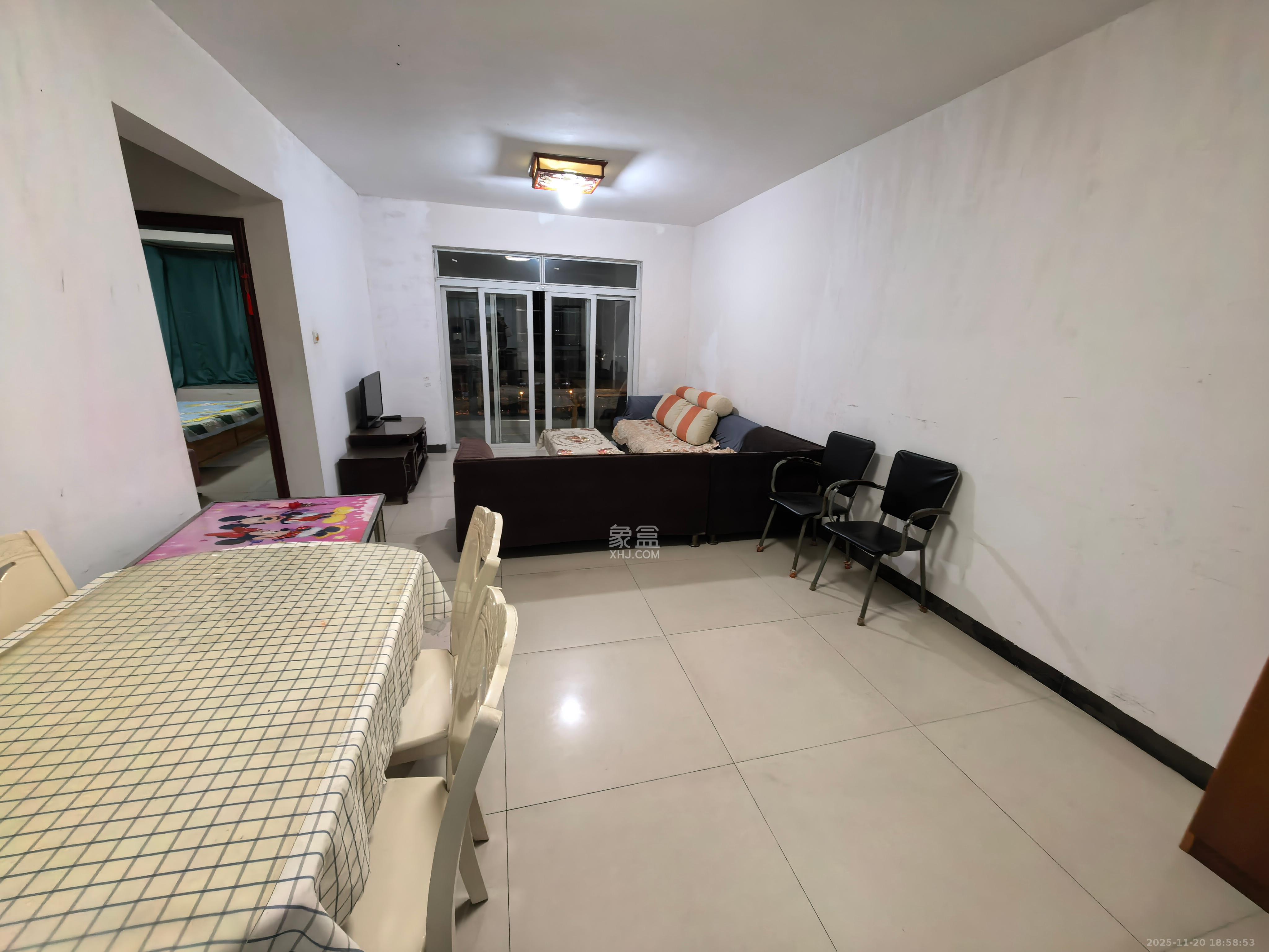 联盟佳苑  2室2厅1卫    1300.0元/月