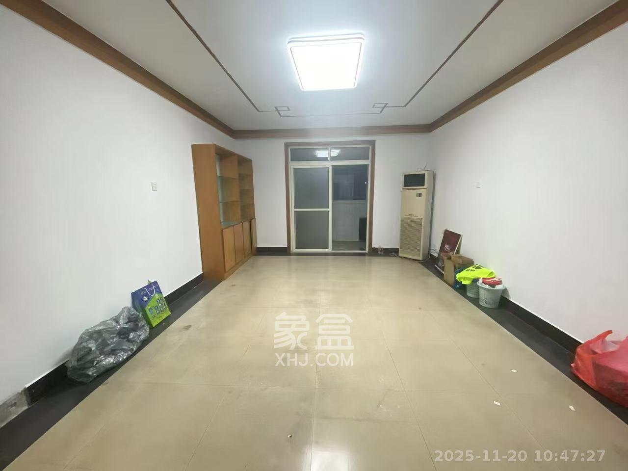 德政园 3室2厅1卫 2600.0元/月 德政园 3室2厅1卫 2600.0元/月室内图