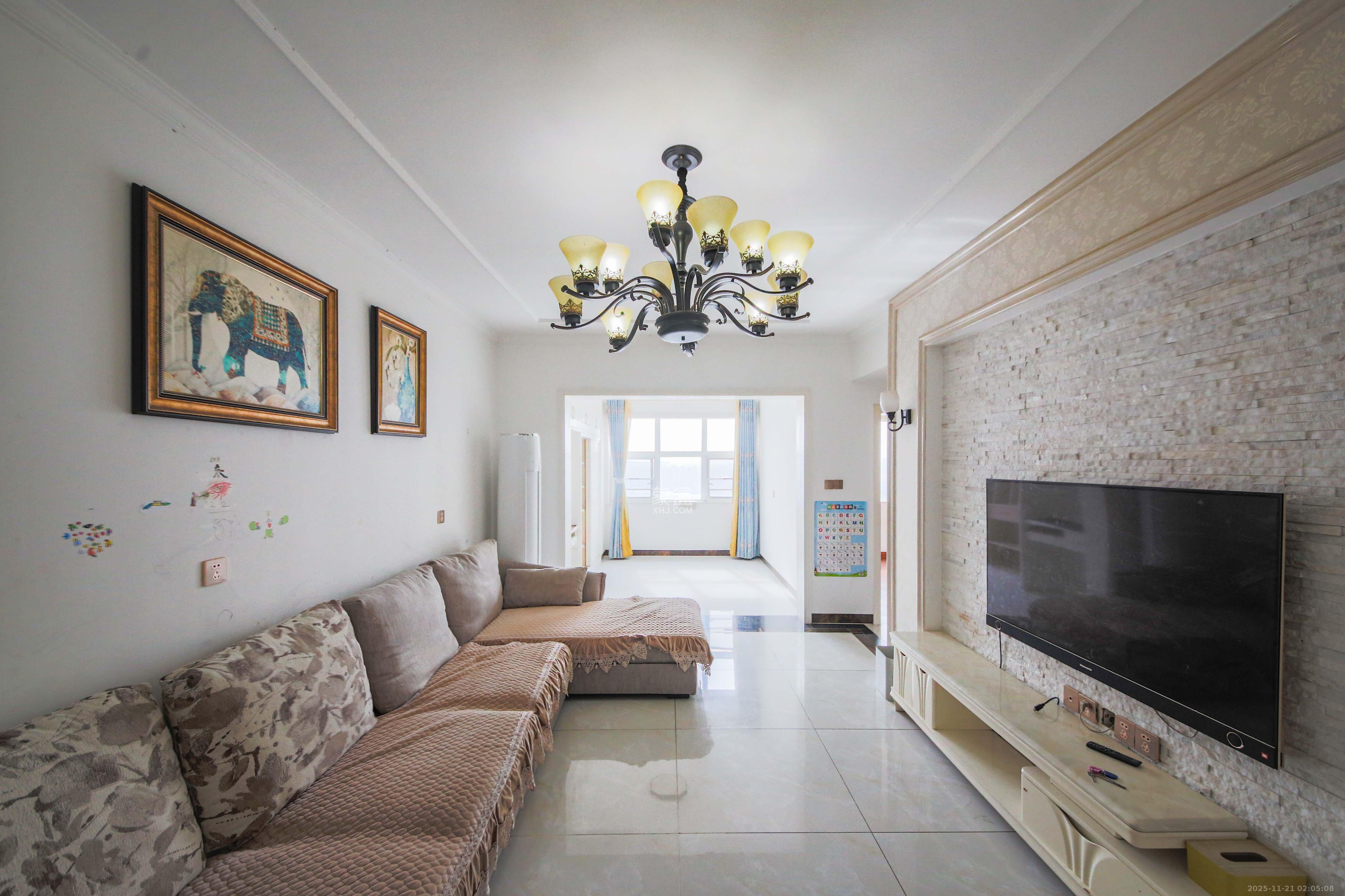 才子嘉都 3室2厅1卫 69.8万 才子嘉都 3室2厅1卫 69.8万客厅