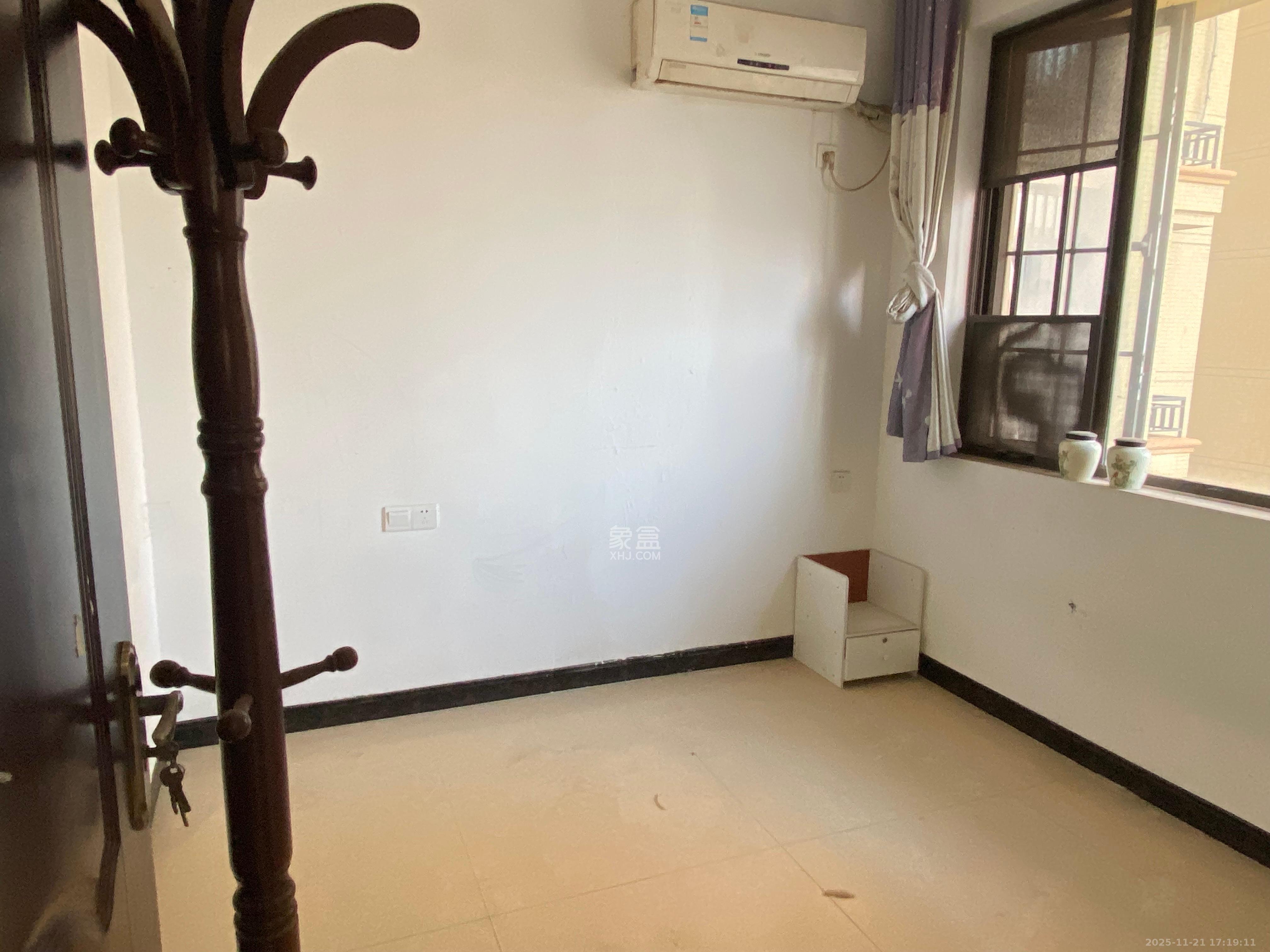 宏聚地中海 3室2厅2卫 2200.0元/月 宏聚地中海 3室2厅2卫 2200.0元/月室内图