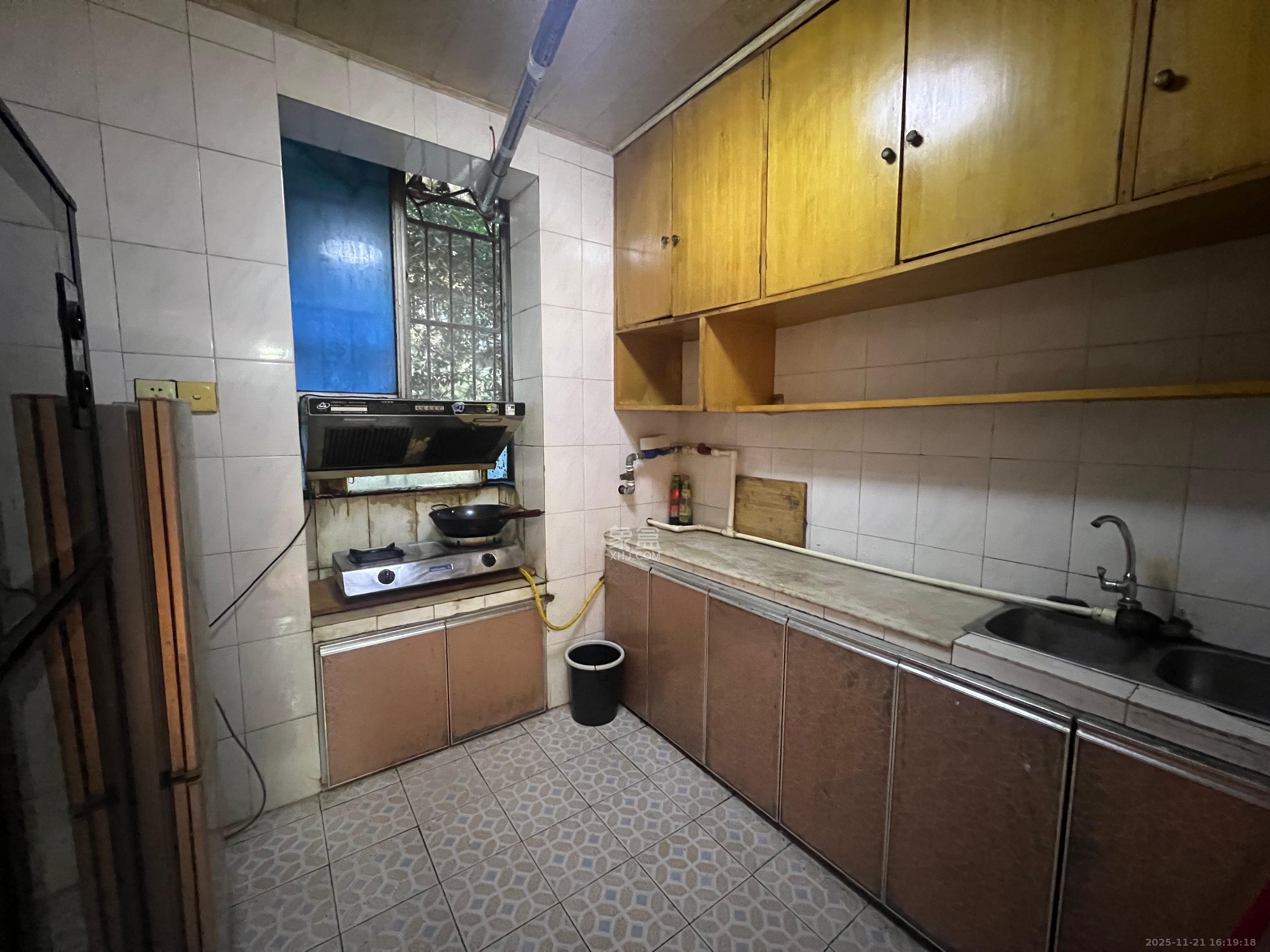 下民航宿舍  2室1厅1卫    1400.0元/月室内图