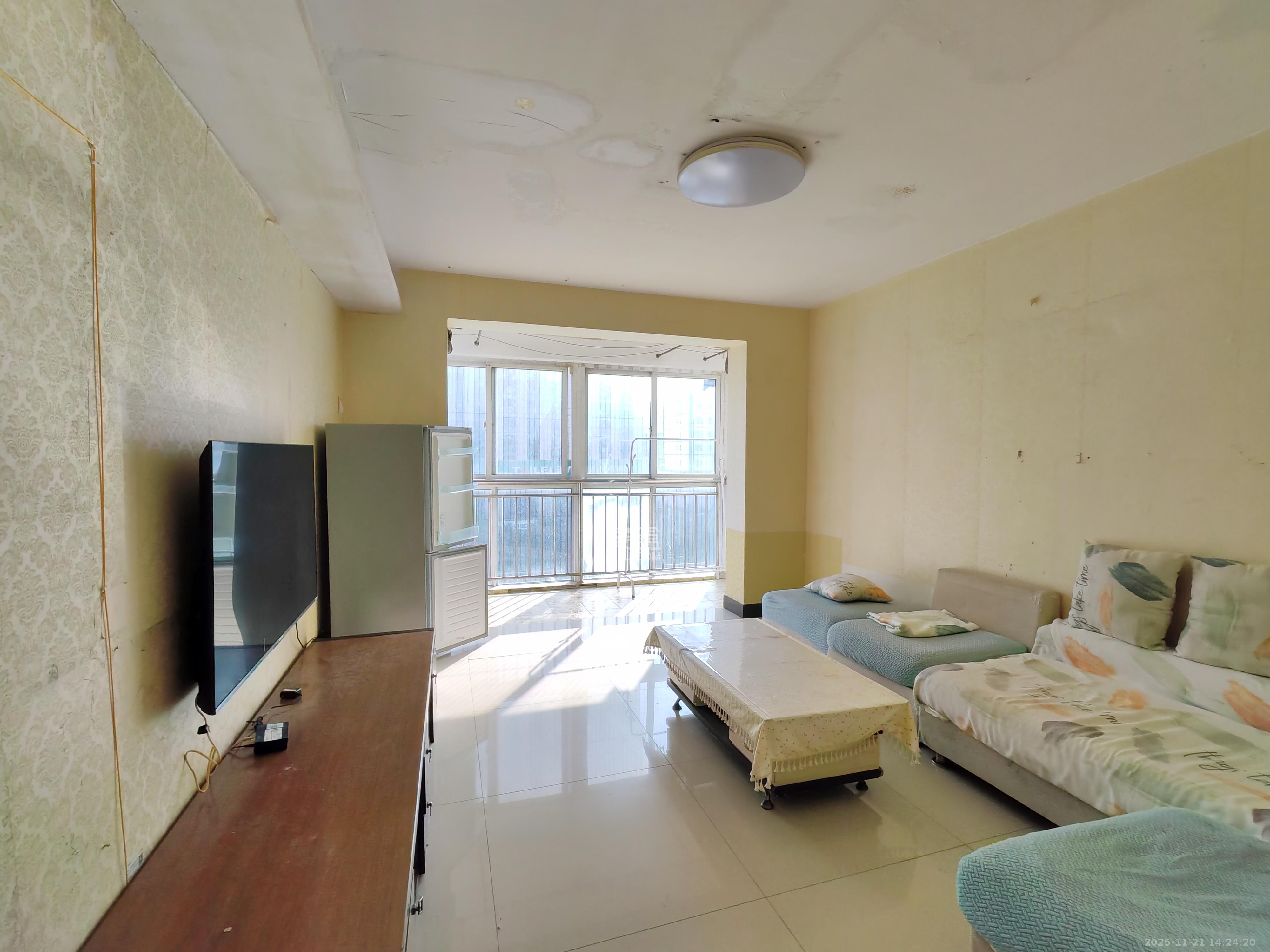 诺亚方舟大厦  2室2厅1卫    2200.0元/月