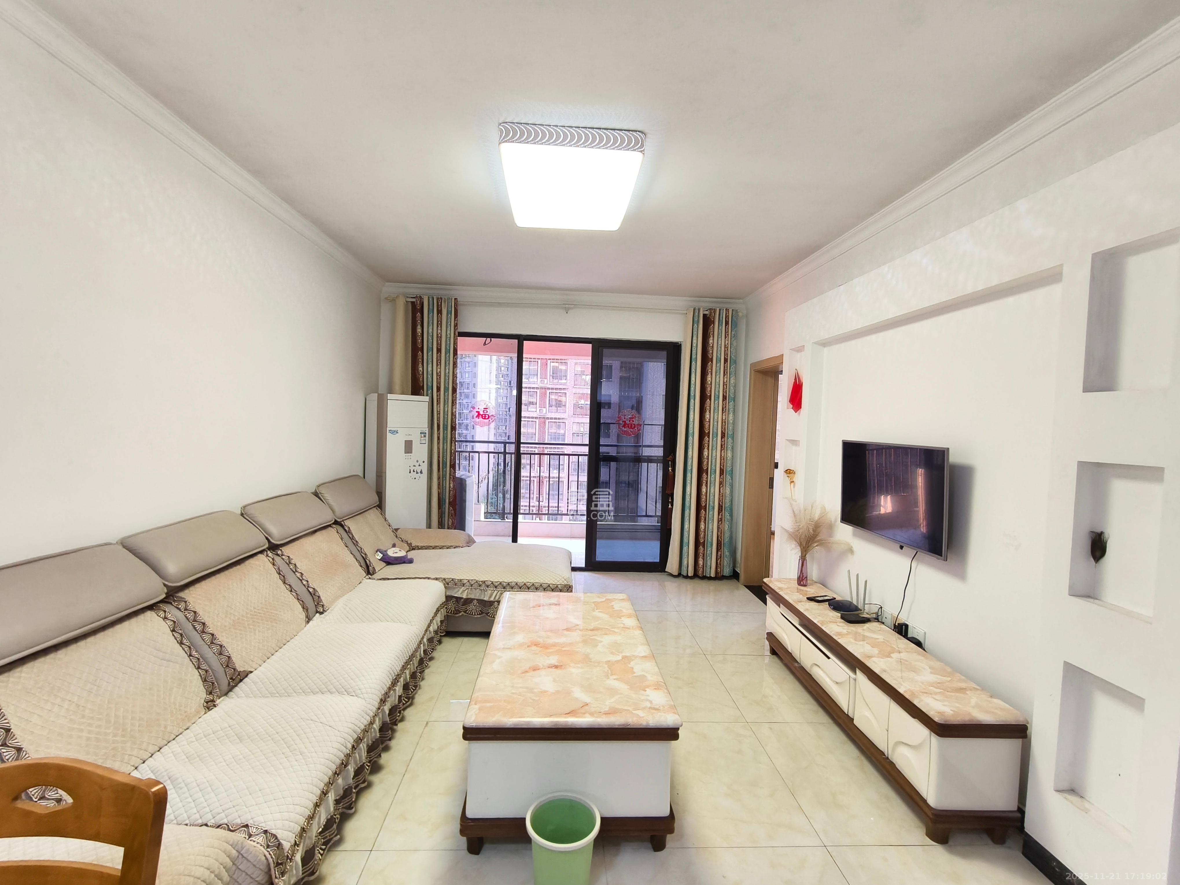 康桥长郡  3室2厅1卫    1800.0元/月