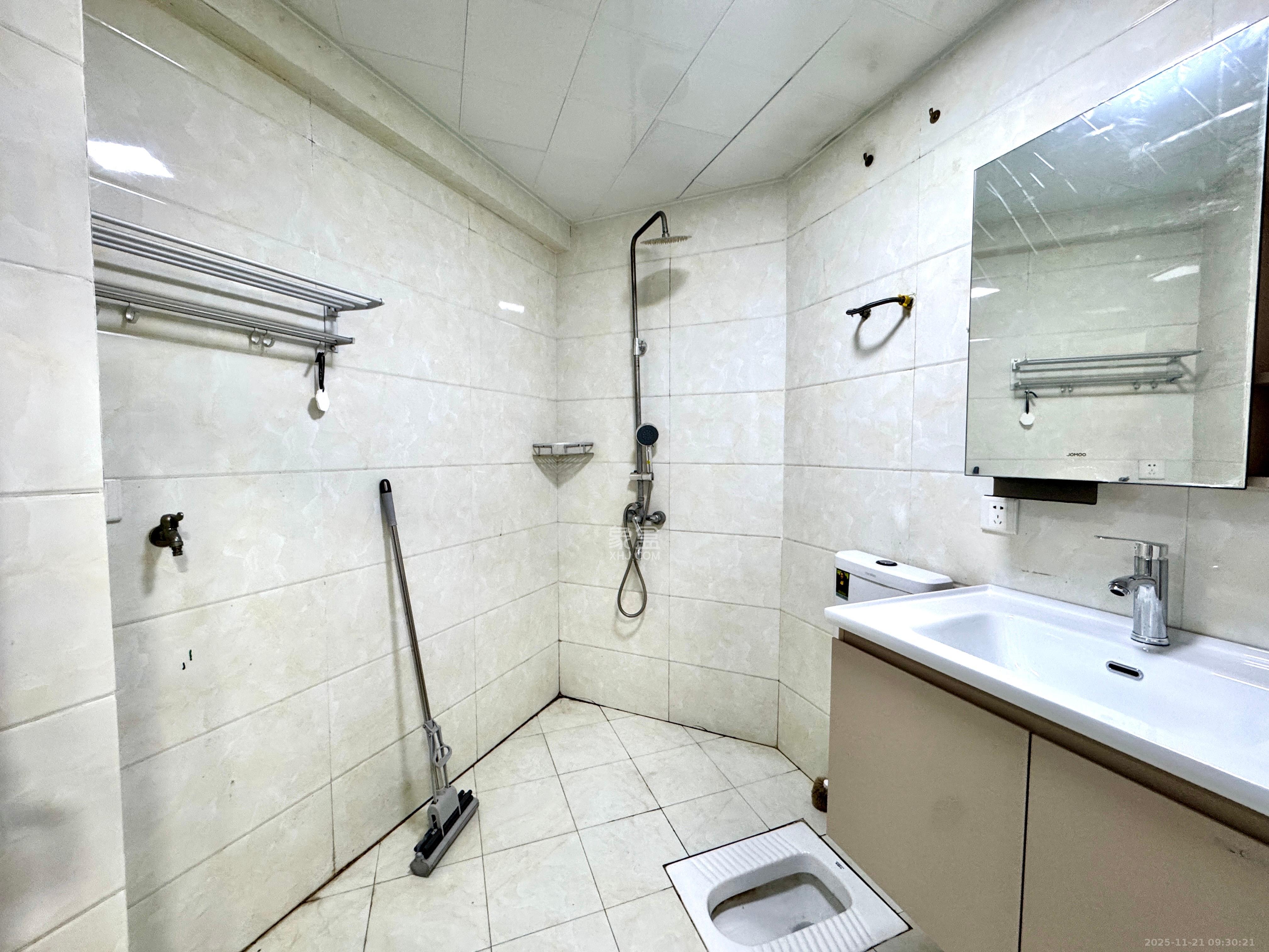 达美D6区 1室1厅1卫 2100.0元/月 达美D6区 1室1厅1卫 2100.0元/月室内图