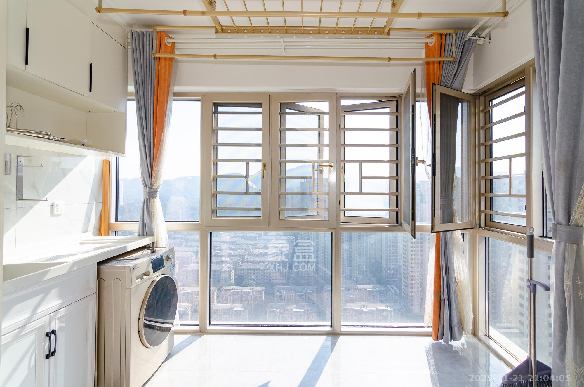 澳海澜庭 3室2厅1卫 58.8万 澳海澜庭 3室2厅1卫 58.8万阳台