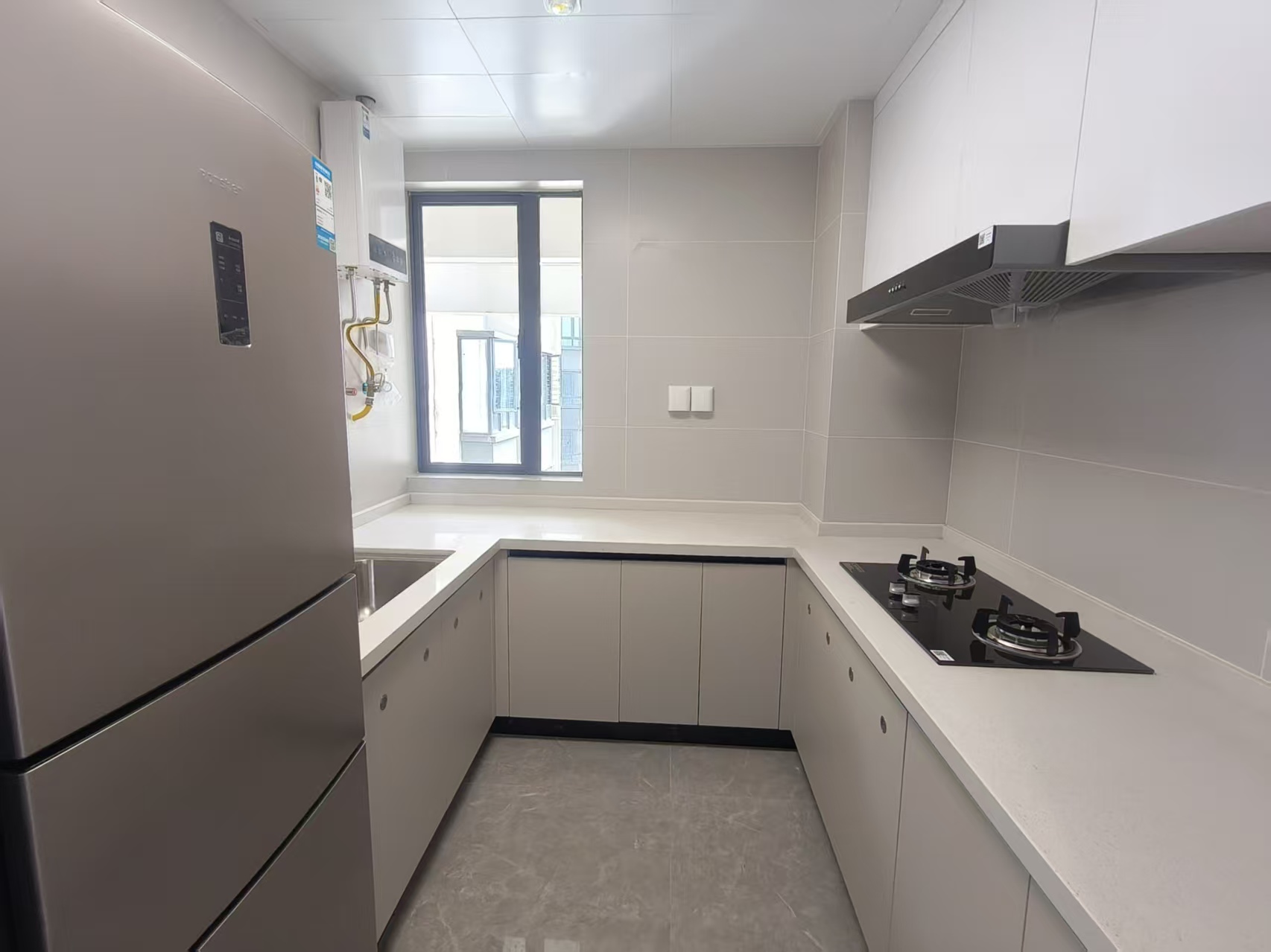 和风家园蓝天居 3室2厅2卫 2800.0元/月 和风家园蓝天居 3室2厅2卫 2800.0元/月室内图