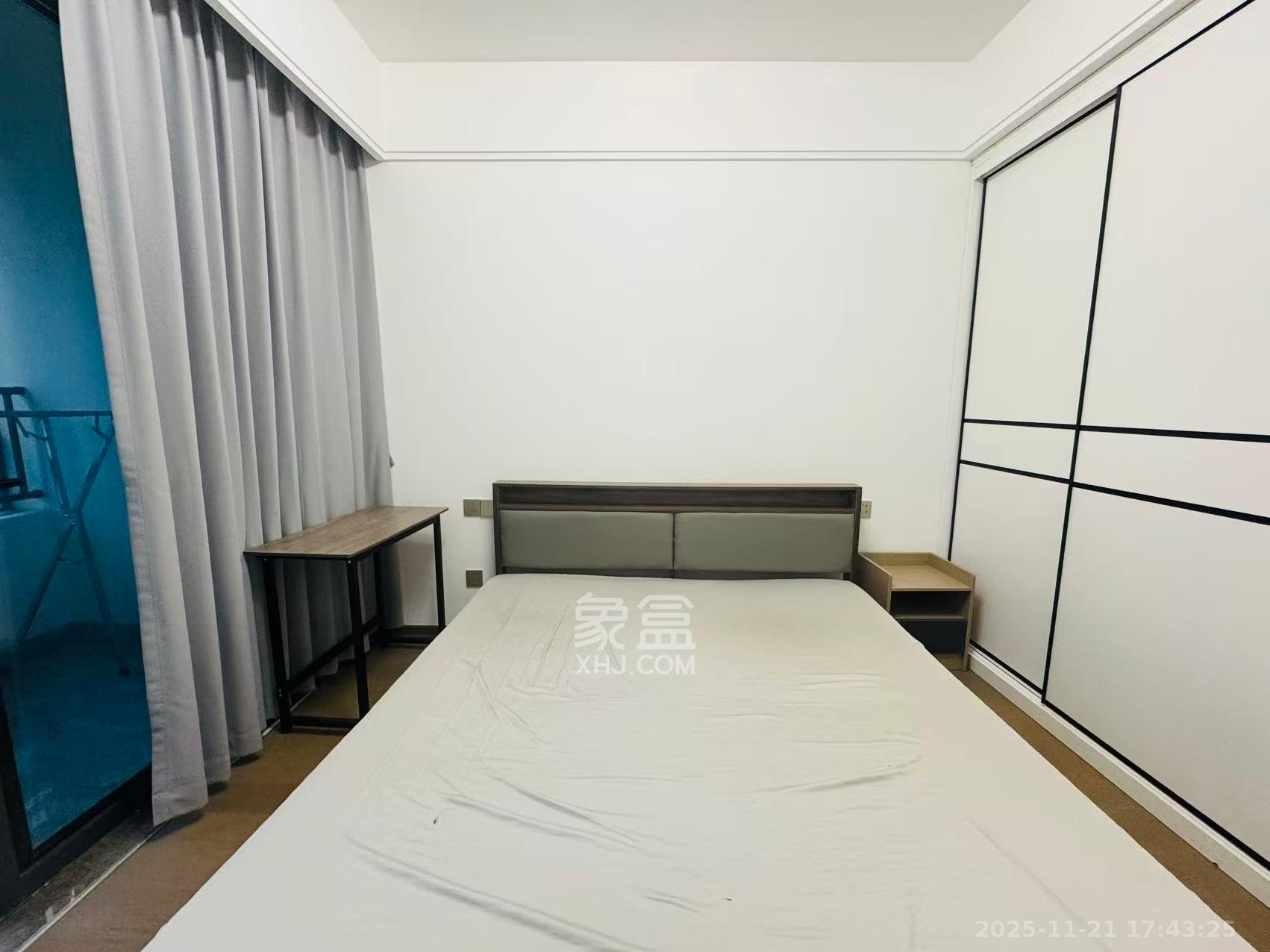 复地滨江金融中心  4室2厅2卫    4700.0元/月室内图