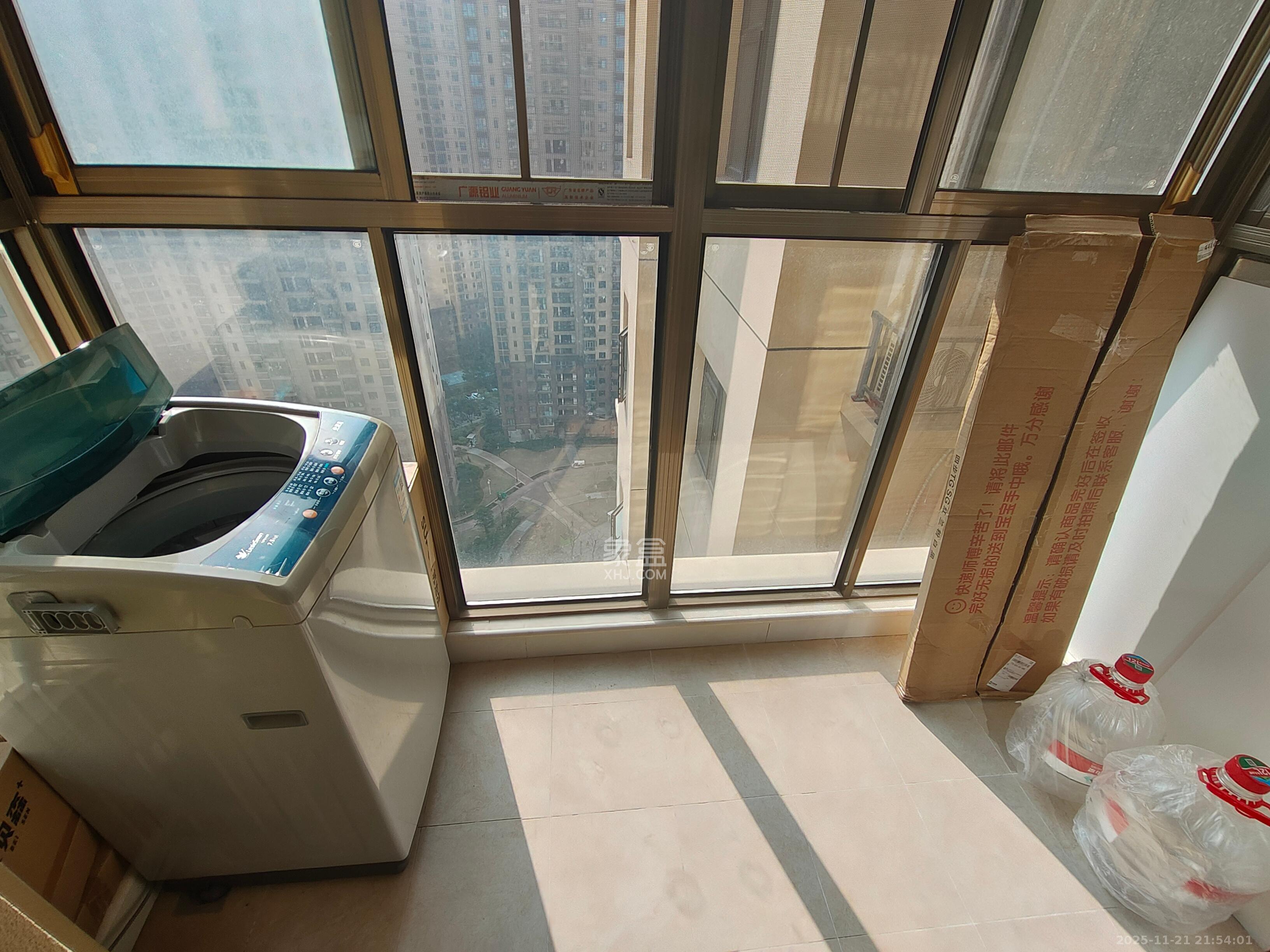 江山帝景哈佛 1室1厅1卫 1600.0元/月 江山帝景哈佛 1室1厅1卫 1600.0元/月室内图